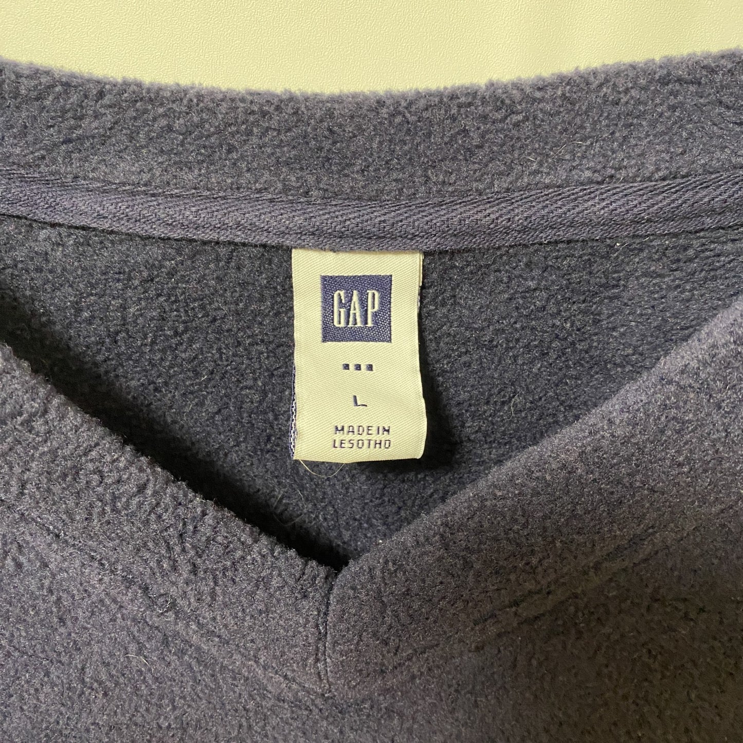 古着 used GAP ギャップ 長袖Vネックフリース プルオーバー ツートンカラー マルチカラー 赤 紺 Lサイズ