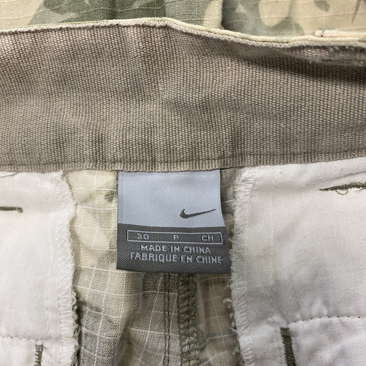 NIKE ナイキ カーゴハーフパンツ/ショートパンツ ボタニカル柄 緑 グリーン 30サイズ