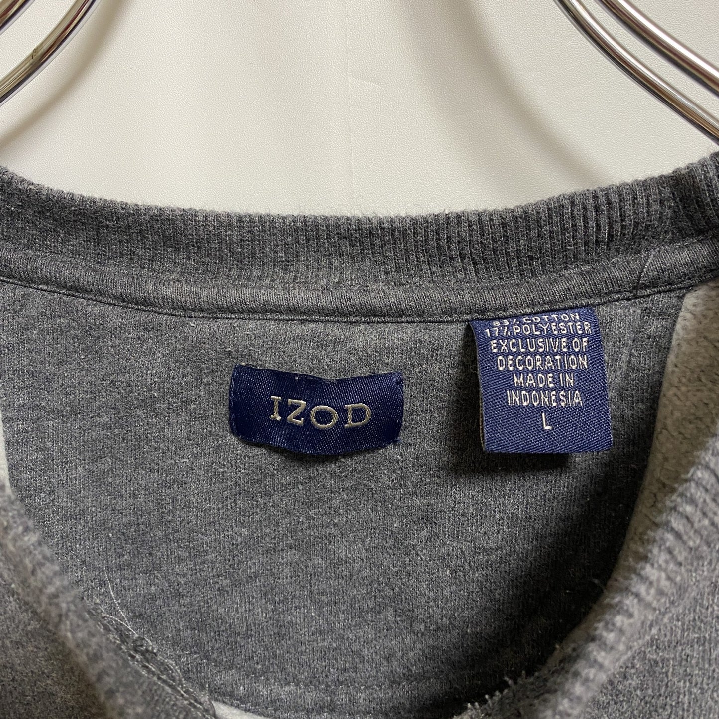 古着 used IZOD アイゾッド 長袖クルーネックスウェット トレーナー ワンポイント刺繍 グレー 灰色 Lサイズ