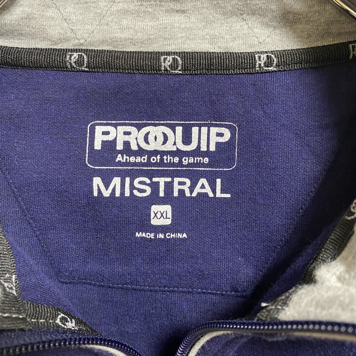 古着 used MISTRAL 長袖ハーフジップスウェット トレーナー ワンポイント刺繍 ネイビー XXLサイズ