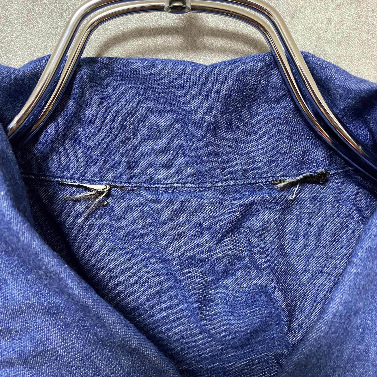 古着 used 半袖刺繍デザインシャツ デニム風 ネイビー レトロ シンプルデザイン ノームコア オーバーサイズ ビックシルエット