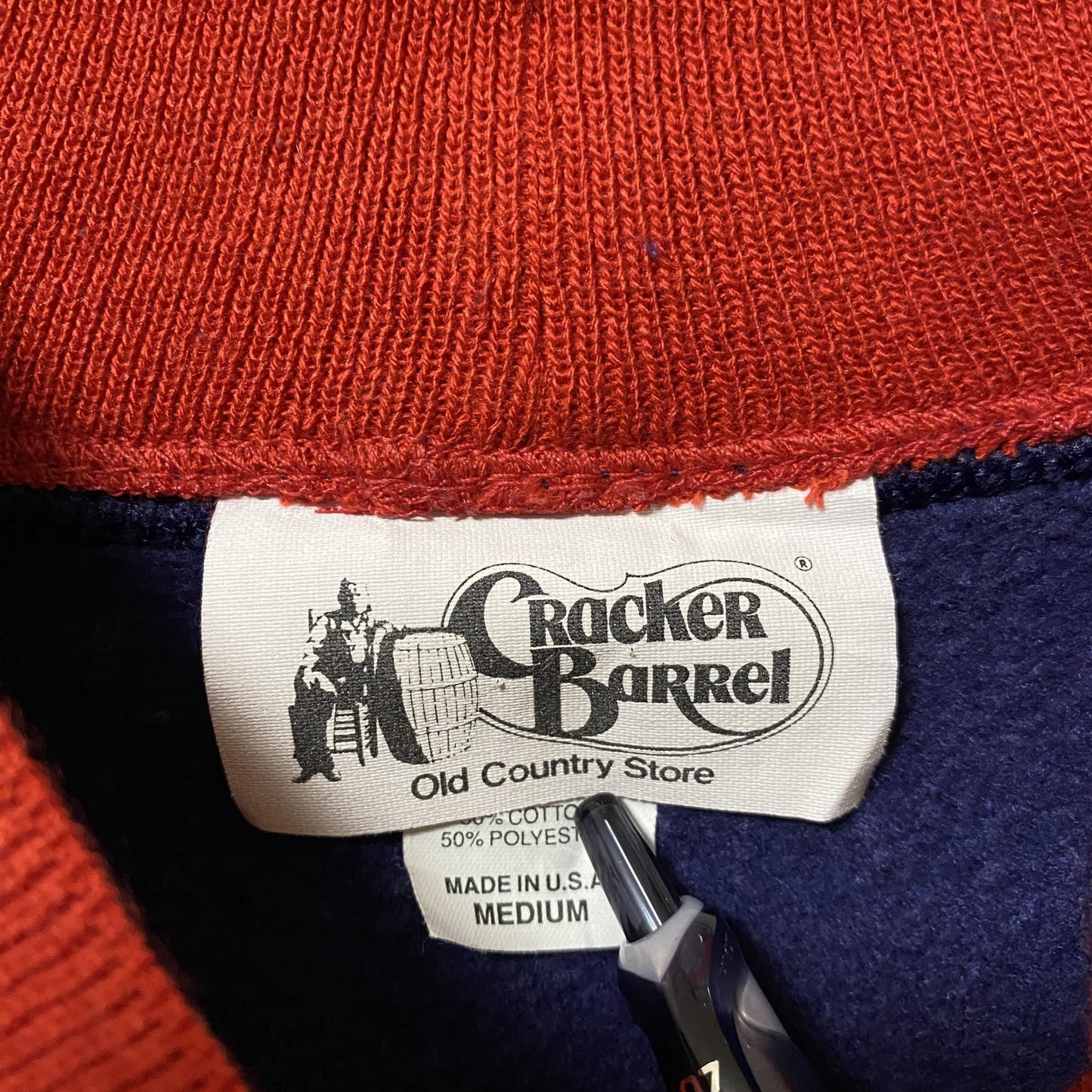 古着 used Cracker Barrel 長袖レイヤードハイネックビッグプリントスウェット トレーナー ネイビー Mサイズ