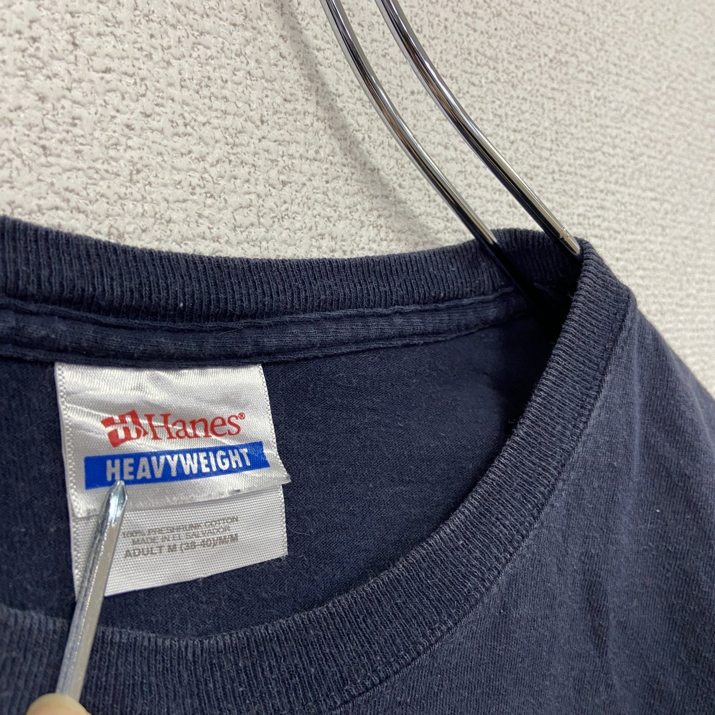 Hanes ヘインズ 半袖プリントTシャツ Stud Muffin 紺 ネイビー Mサイズ