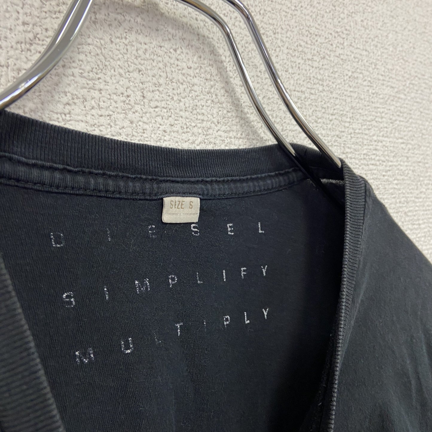 DIESEL ディーゼル 半袖プリントTシャツ 黒 ブラック Sサイズ