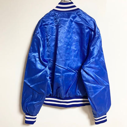 古着 used　Holloway　ホロウェイ　長袖ナイロンスタジャン　ワンポイントプリント　青　ビックシルエット　XLサイズ