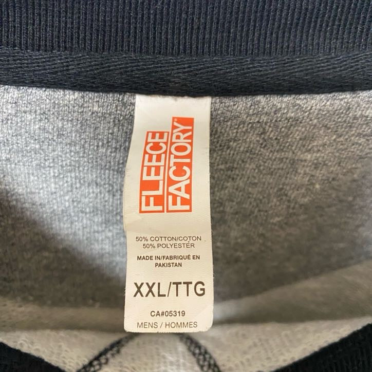 古着 used　FLEECE FACTORY　長袖プリントスウェット　ラグラントレーナー　カナダ　ビッグシルエット　XXLサイズ