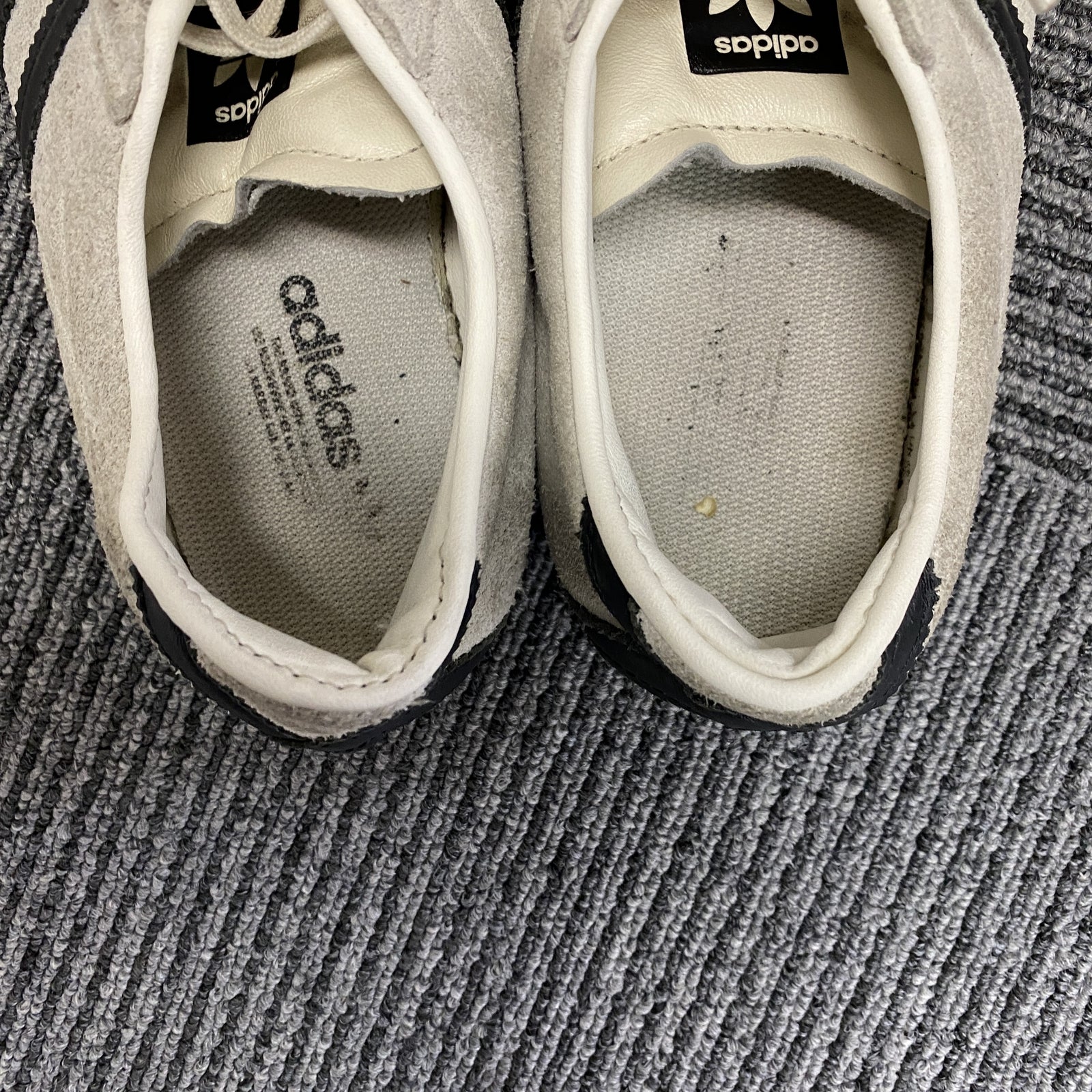 adidas　アディダス　TOKYO　スニーカー　白　ホワイト　23.5㎝　古着