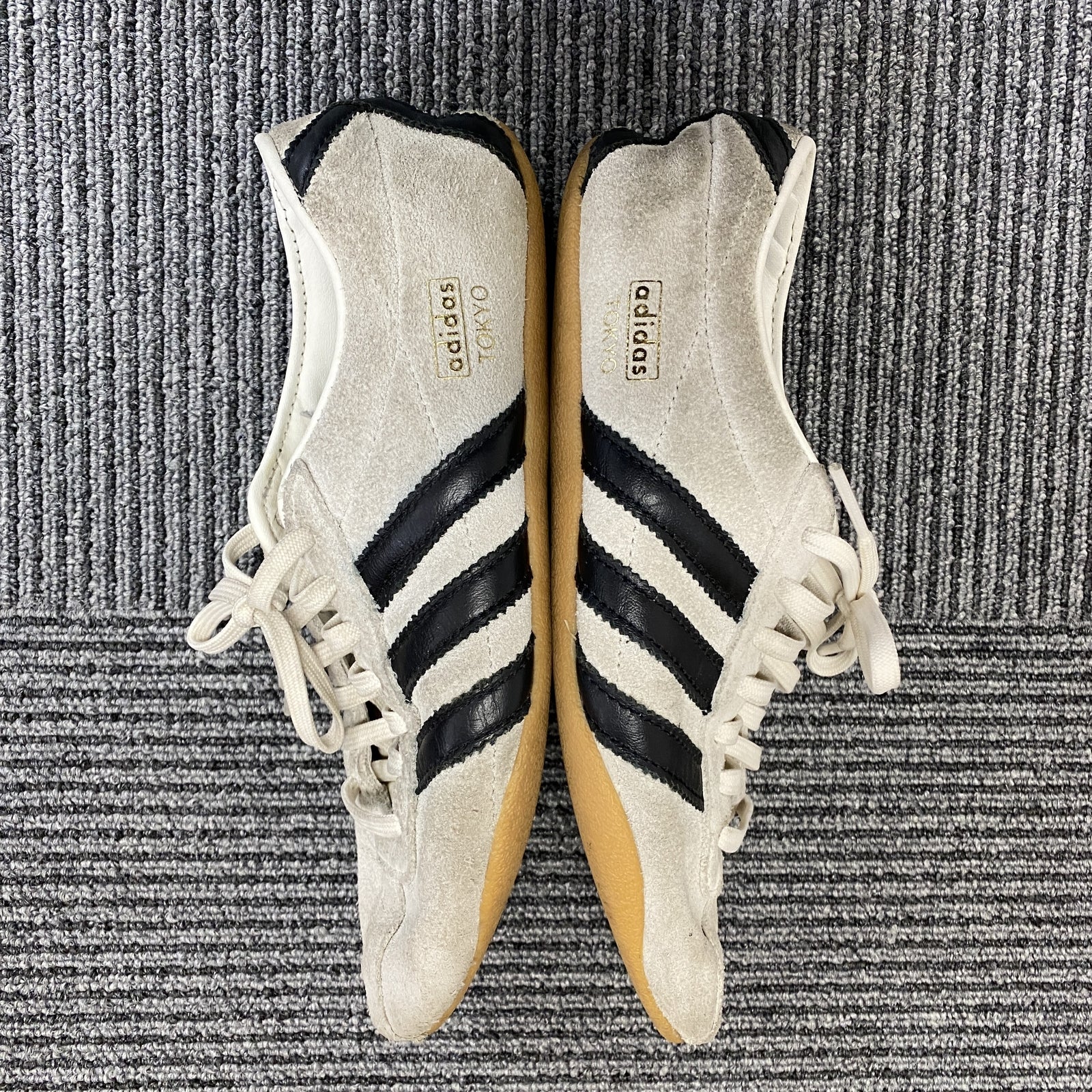 adidas　アディダス　TOKYO　スニーカー　白　ホワイト　23.5㎝　古着