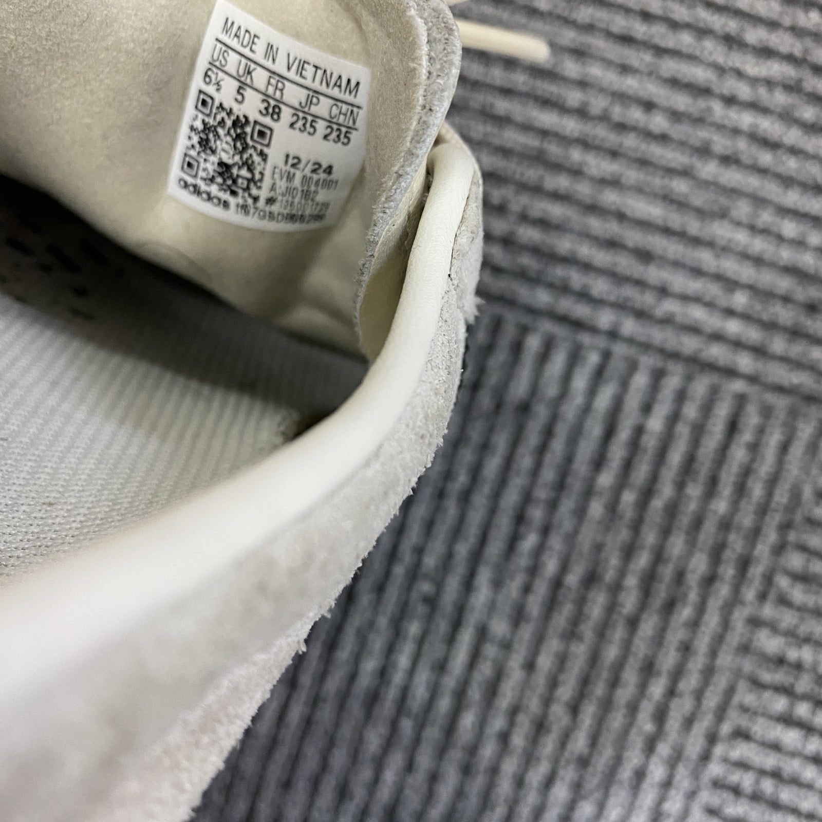 adidas　アディダス　TOKYO　スニーカー　白　ホワイト　23.5㎝　古着