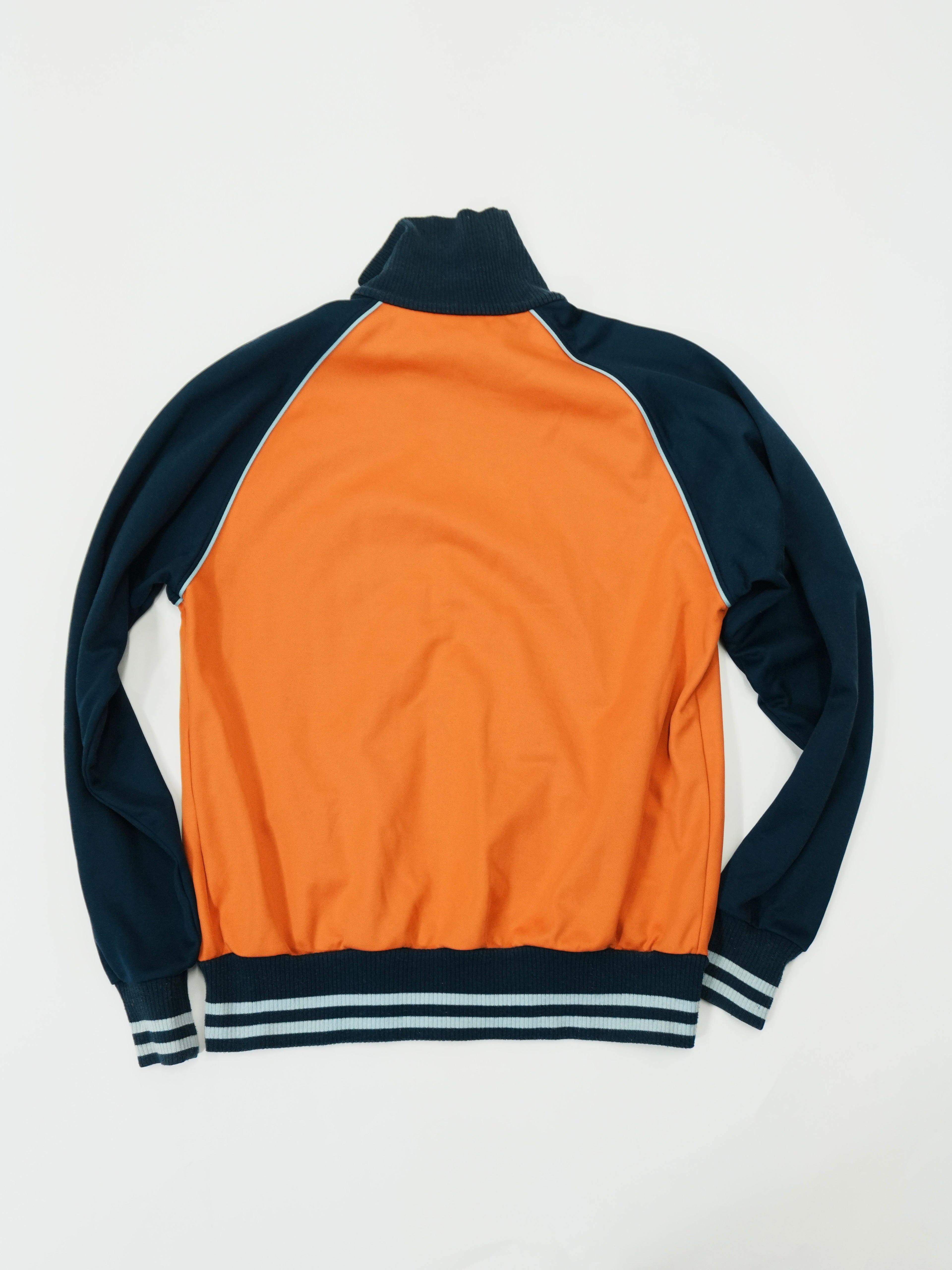 PUMA　プーマ　トラックジャケット/ジャージ　ラグランスリーブ　ジップポケット　ワンポイント　オレンジ　Oサイズ