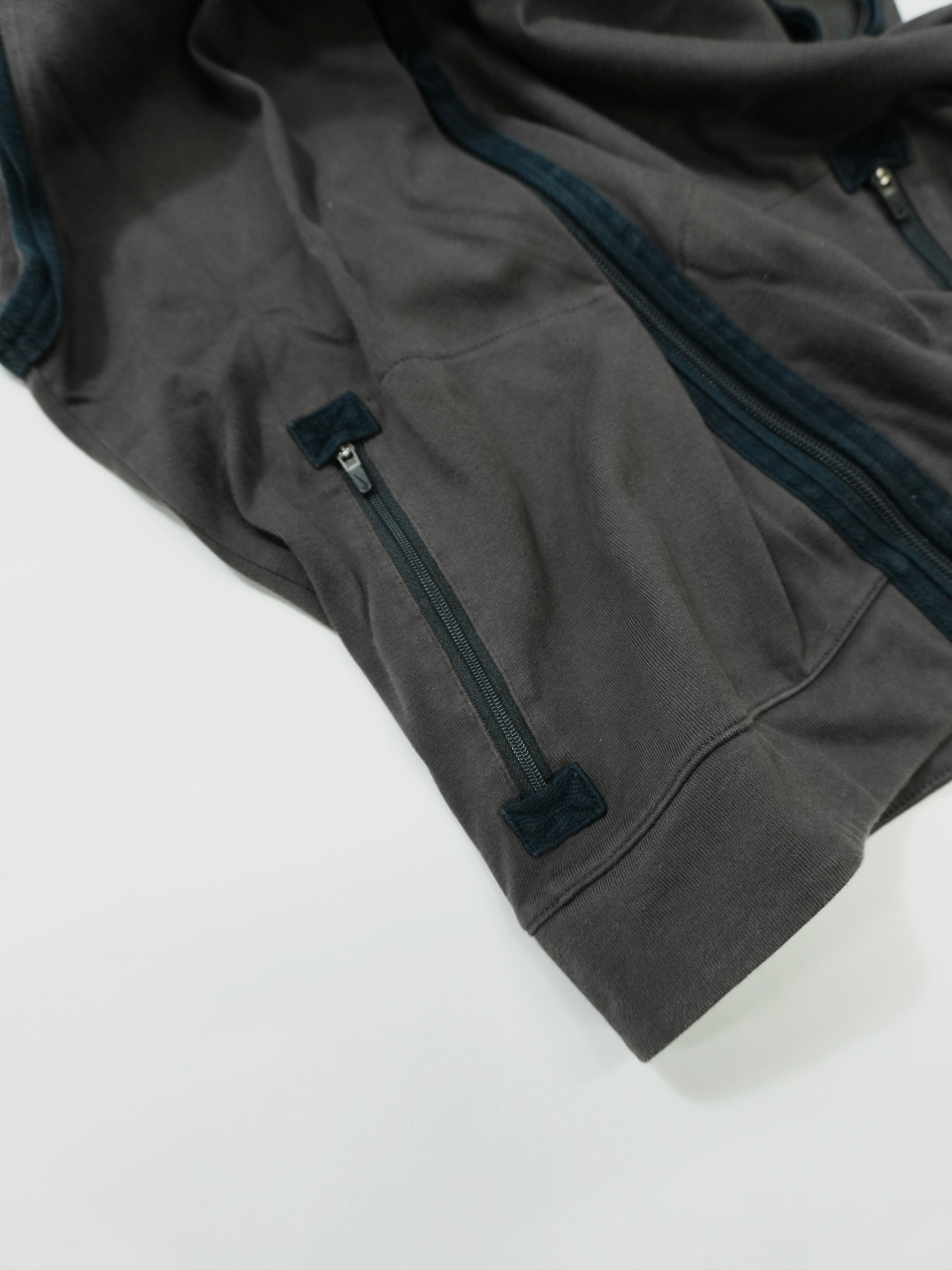 NIKE　ナイキ　DRI-FIT　フルジップベスト　ダークグレー　2XLサイズ