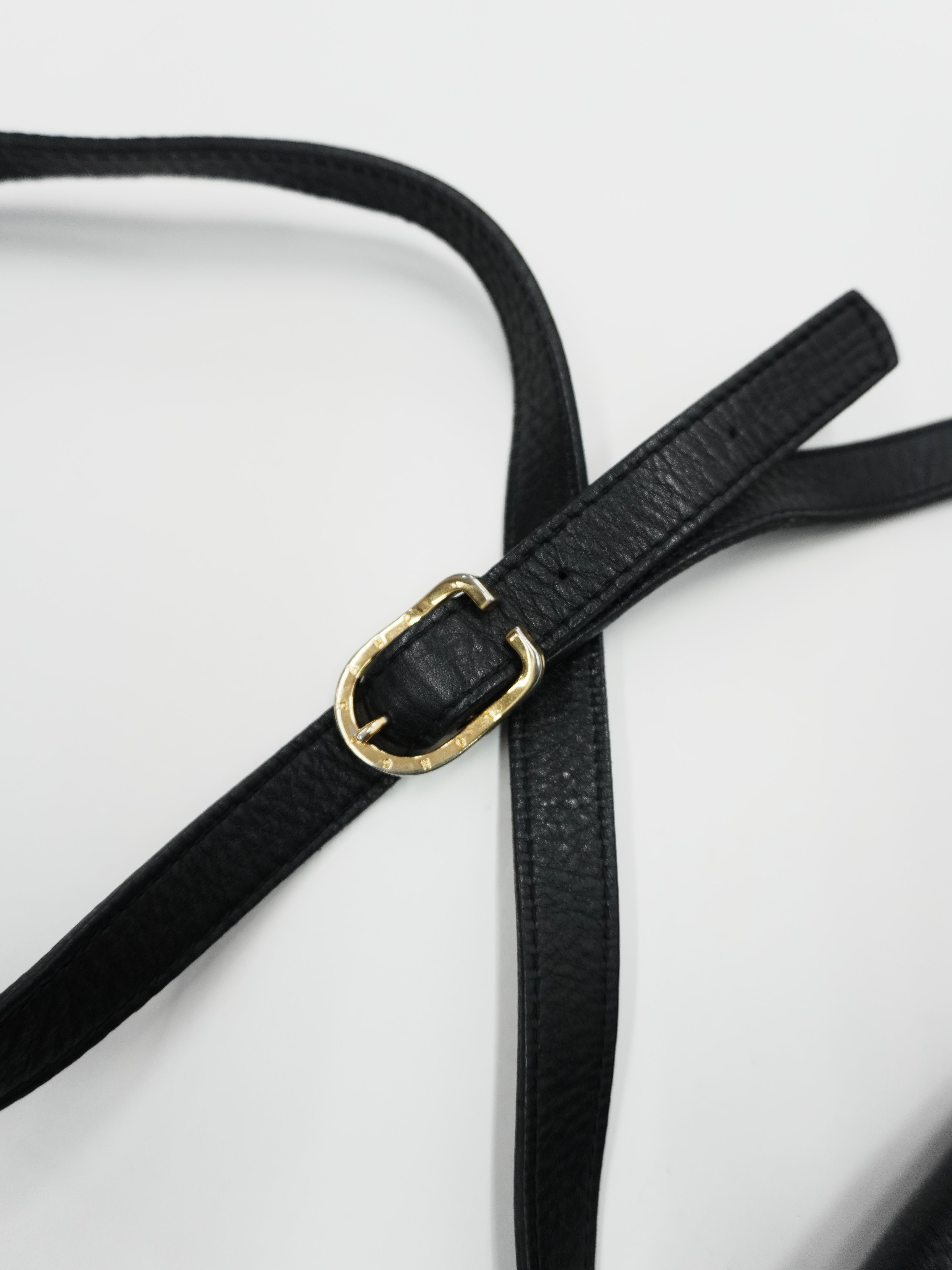 Longchamp　ロンシャン　レザーショルダーバッグ　黒　ブラック