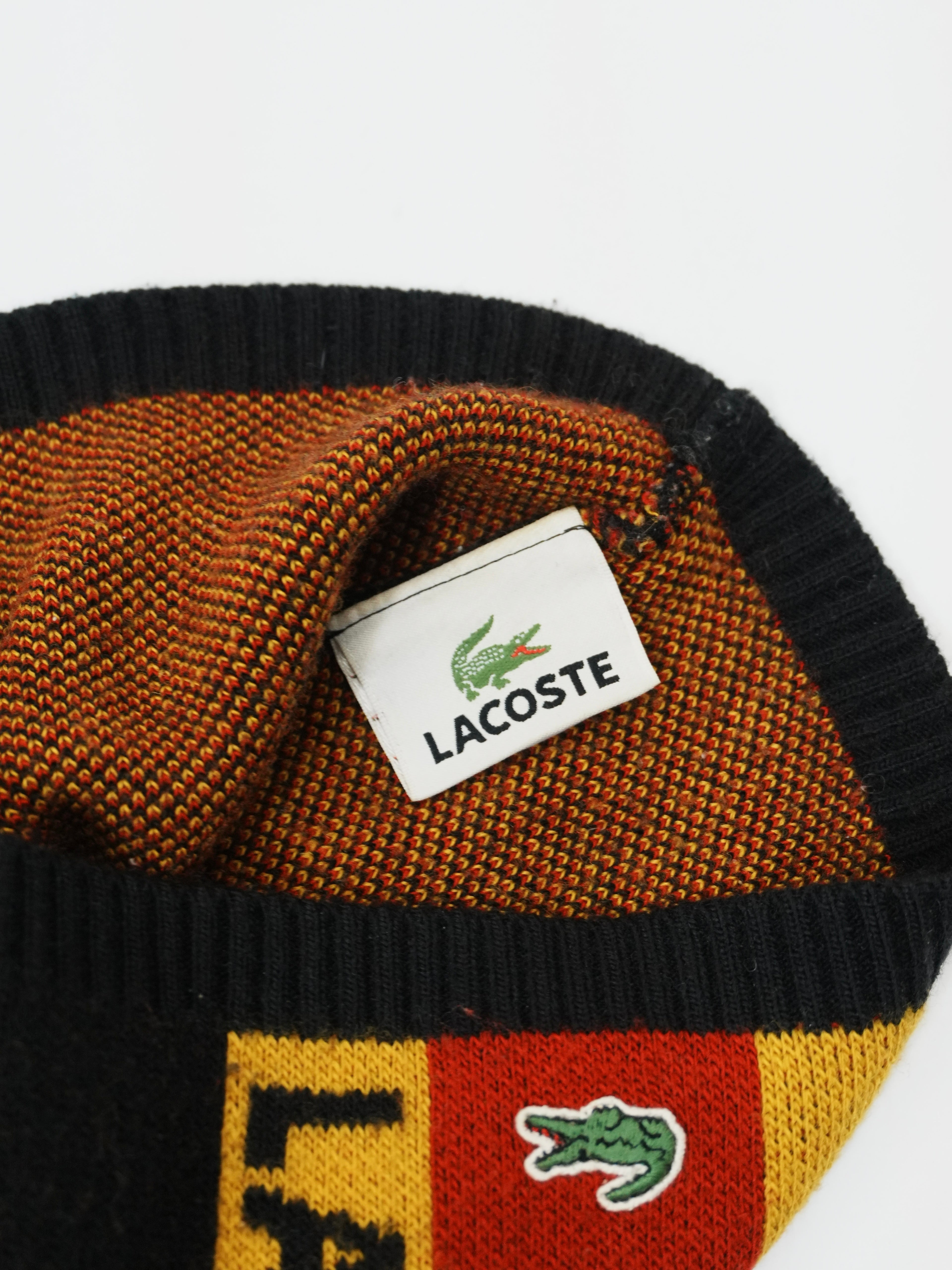 LACOSTE　ラコステ　ビーニー　ニットキャップ　刺繡ロゴ　マルチカラー　黒　ブラック　フリーサイズ