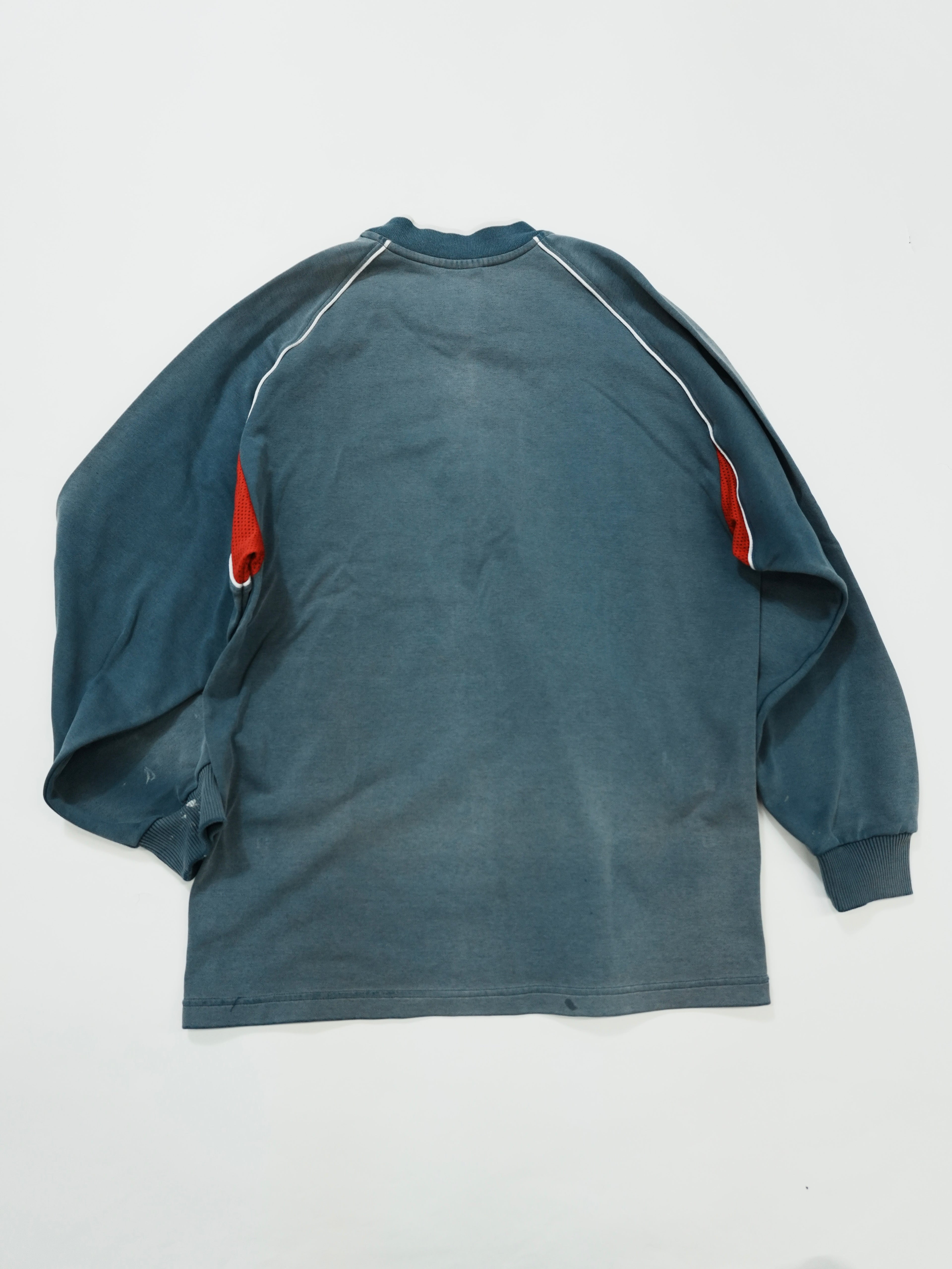 PUMA　プーマ　スウェット/トレーナー　フェード　ラグランスリーブ　刺繍ロゴ　ワンポイント　紺　ネイビー　Mサイズ