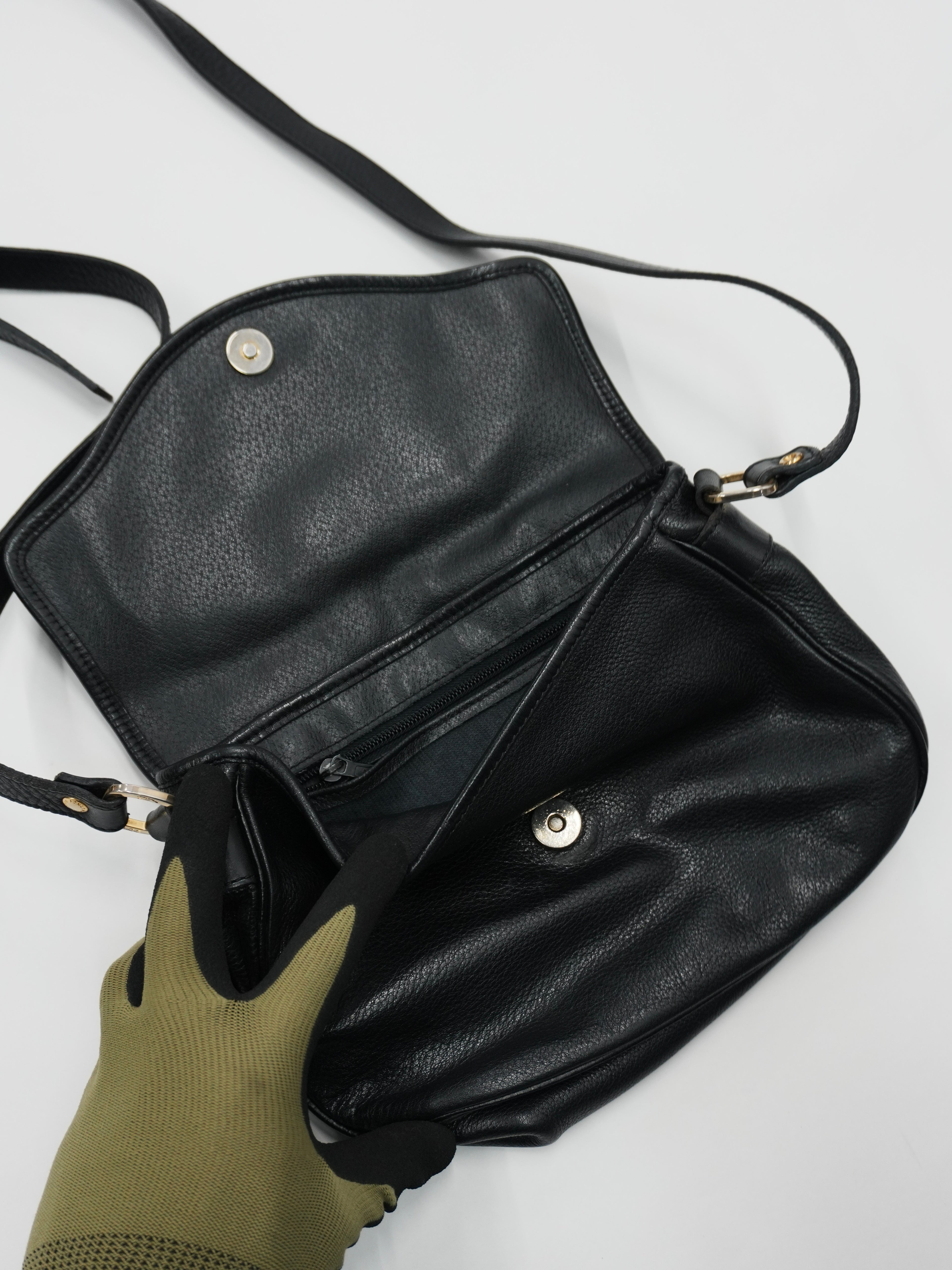 Longchamp　ロンシャン　レザーショルダーバッグ　黒　ブラック