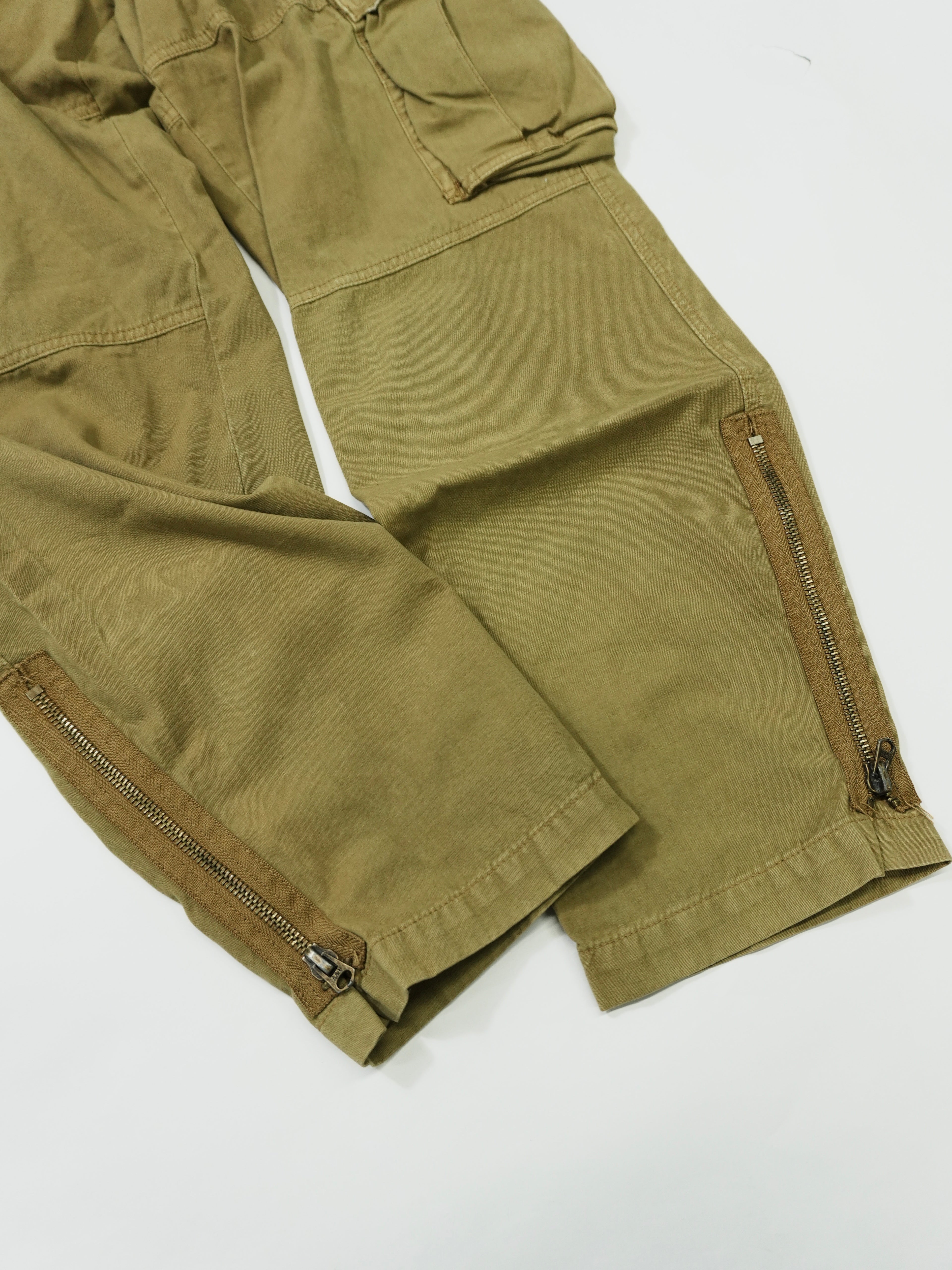 Abercrombie＆Fitch　アバクロ　カーゴパンツ　ベージュ　2サイズ