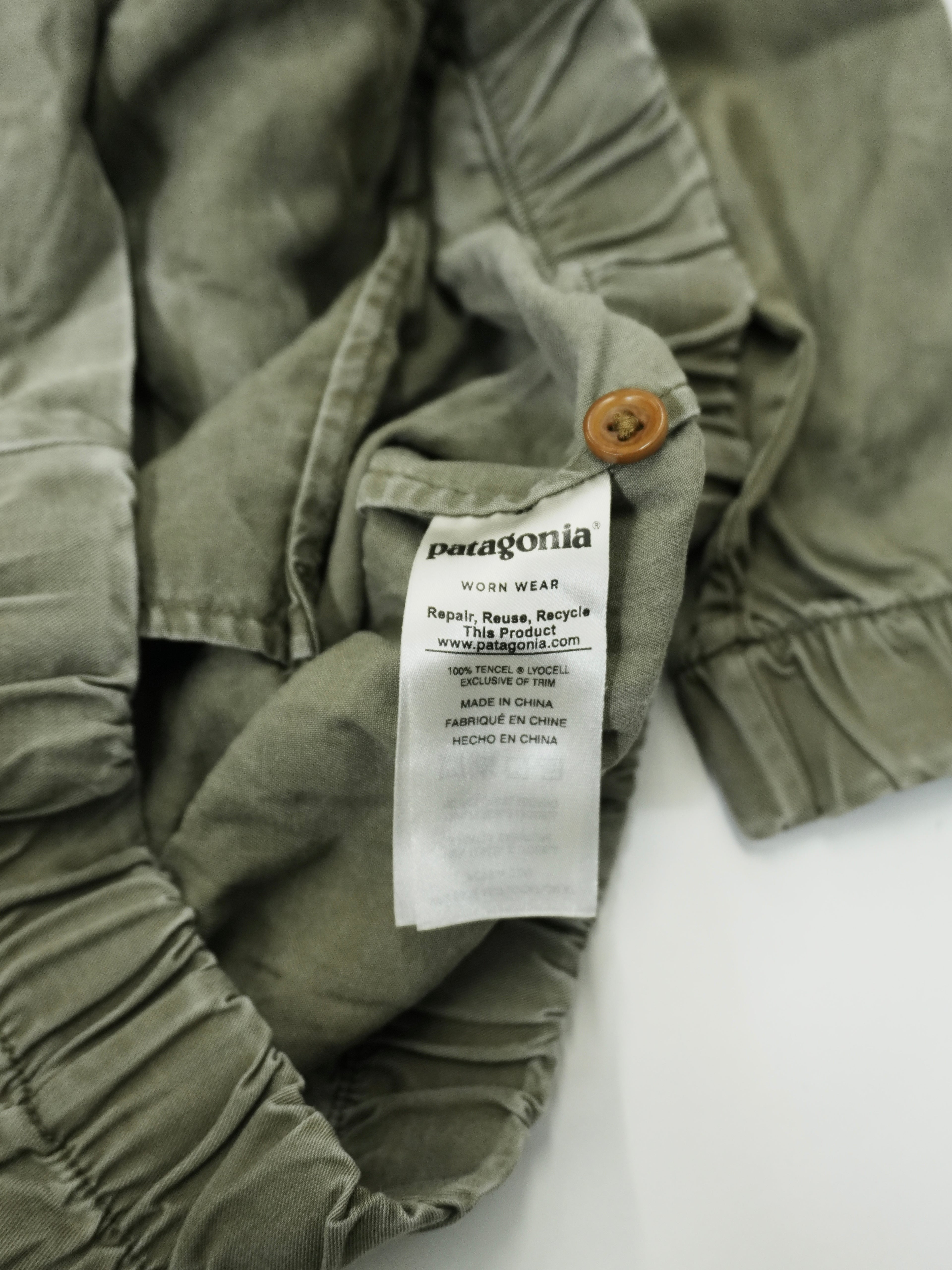Patagonia　パタゴニア　フルジップジャケット　ボンバージャケット　カーキ　XSサイズ