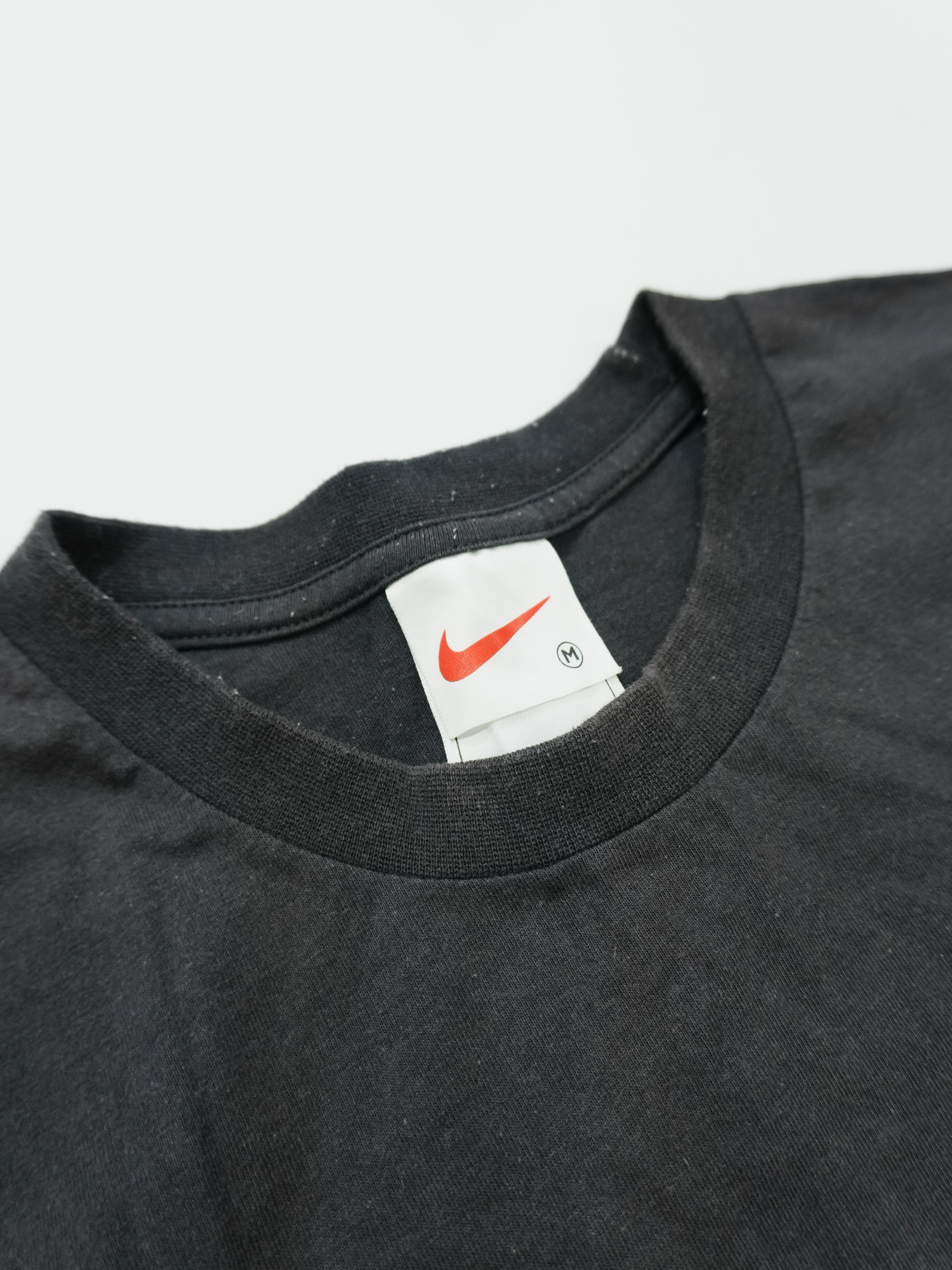 NIKE　ナイキ　半袖プリントTシャツ　ドラゴン　フェード　黒　ブラック　Mサイズ
