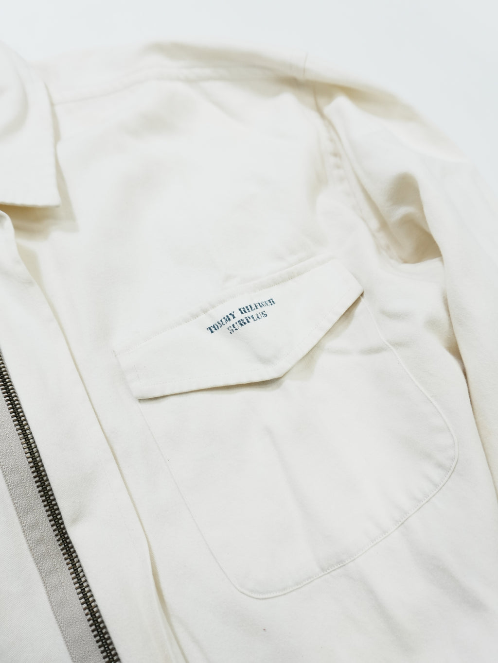 LACOSTE　ラコステ　ナイロンジャケット　フラップポケット　比翼仕立て　白　ホワイト　50/4サイズ