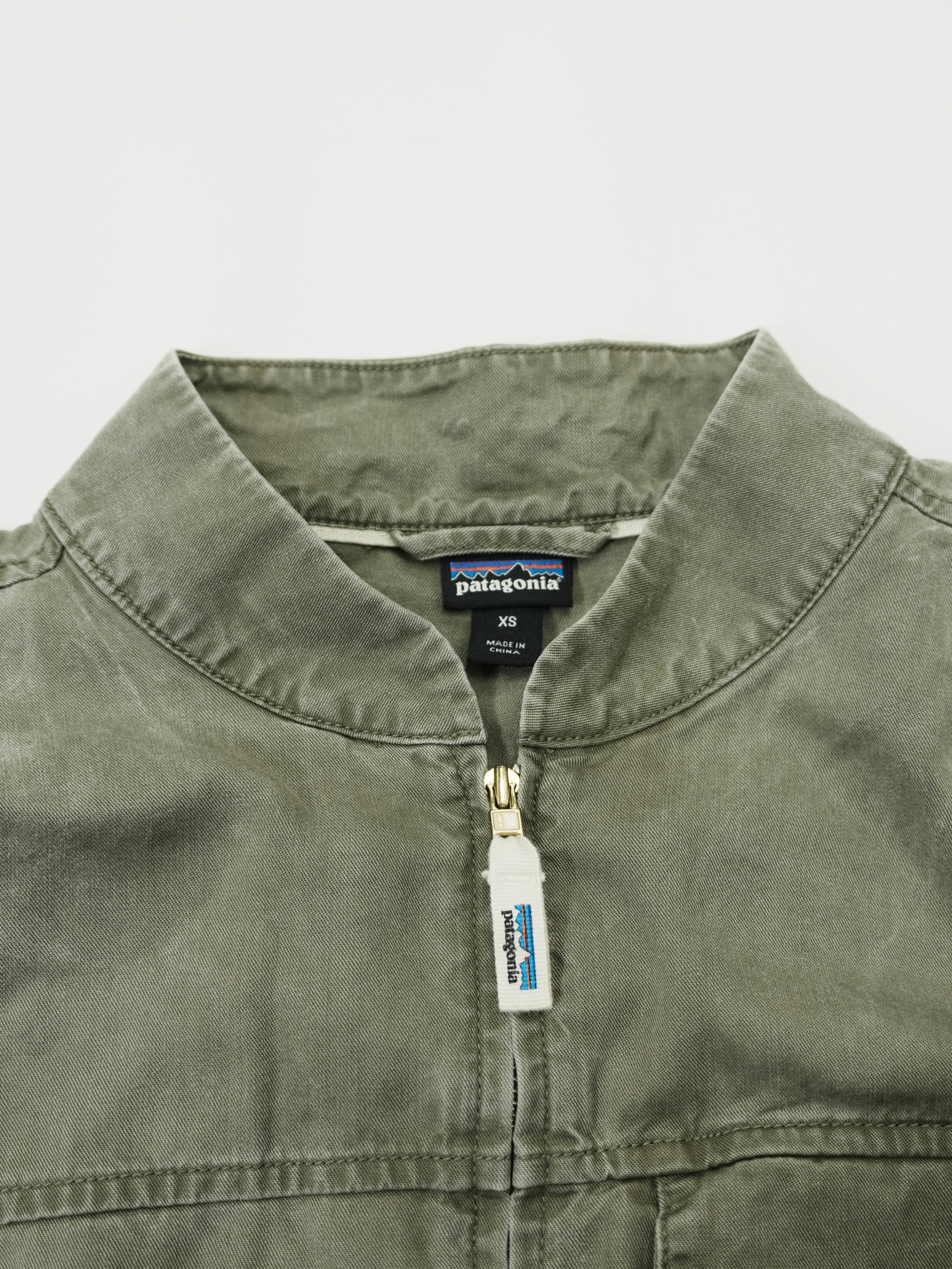Patagonia　パタゴニア　フルジップジャケット　ボンバージャケット　カーキ　XSサイズ