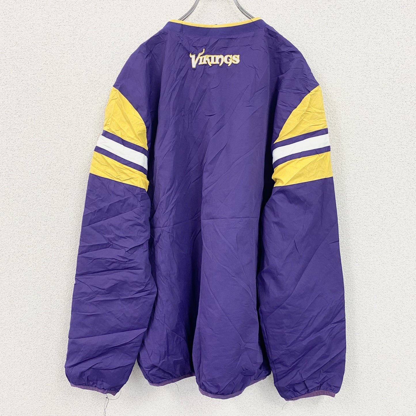 NFL　プルオーバージャケット　Vネック　紫　Lサイズ