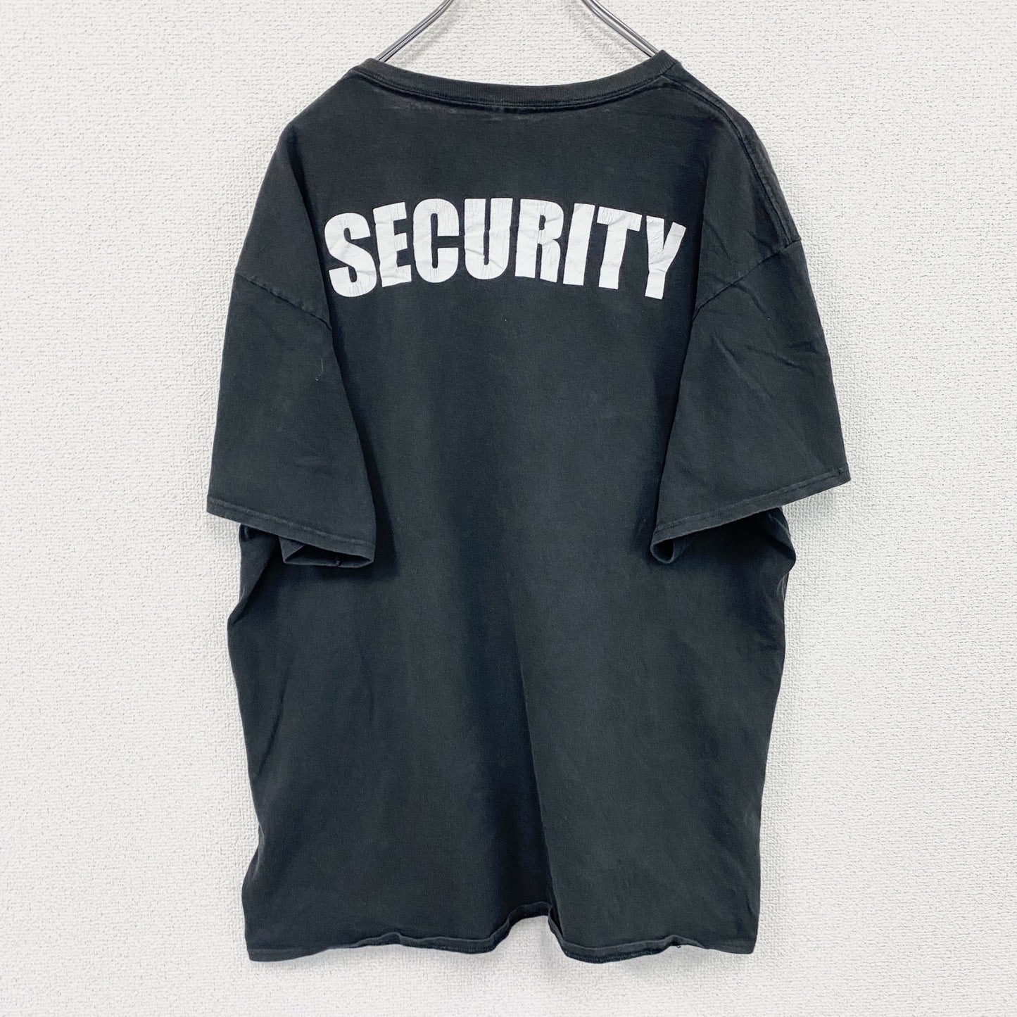 半袖プリントTシャツ　両面プリント　SECURITY　英字プリント　デカロゴ　クルーネック　黒　ブラック