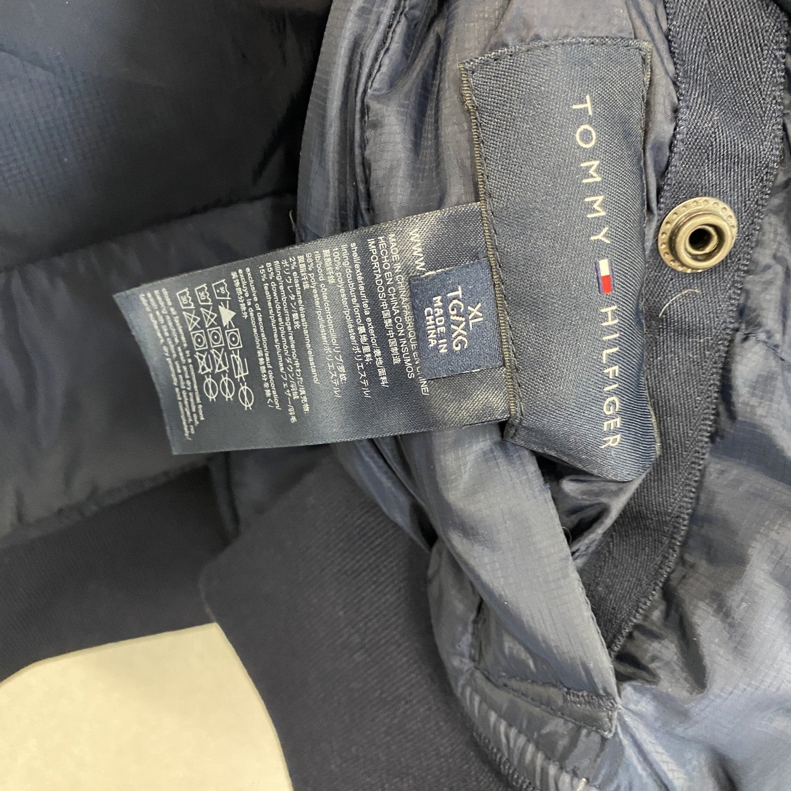 TOMMY HILFIGER　トミーヒルフィガー　リバーシブルダウンジャケット　ダウン85％　紺　ネイビー　XLサイズ