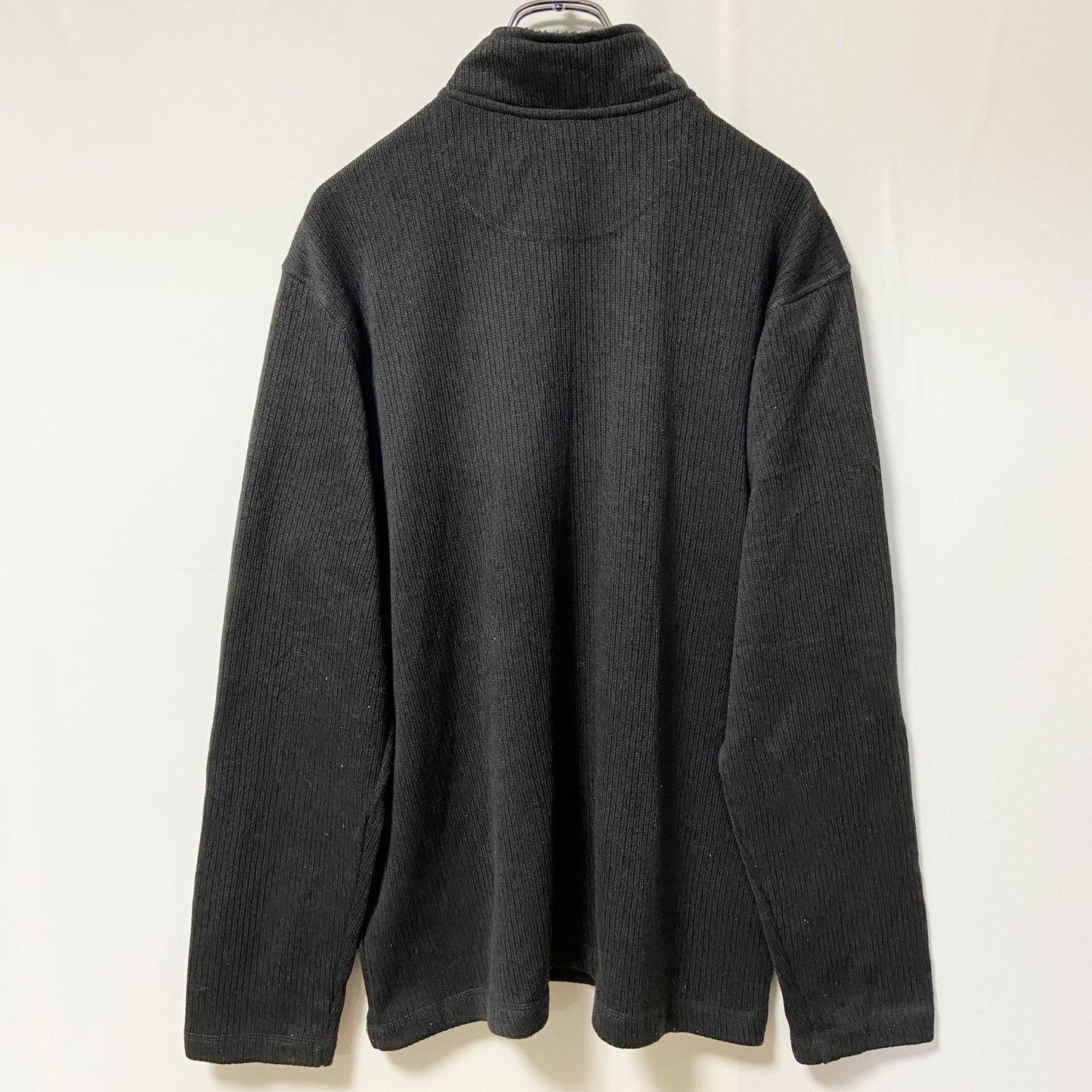 古着 used Champion チャンピオン　長袖裏フリースニット　セーター　ワンポイント刺繍　ロースカロライナ　Lサイズ