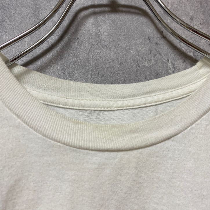 古着 used　NBA　LAKERS レイカーズ　半袖プリントデザインTシャツ　白　ホワイト　バスケ　レトロデザイン　クルーネック