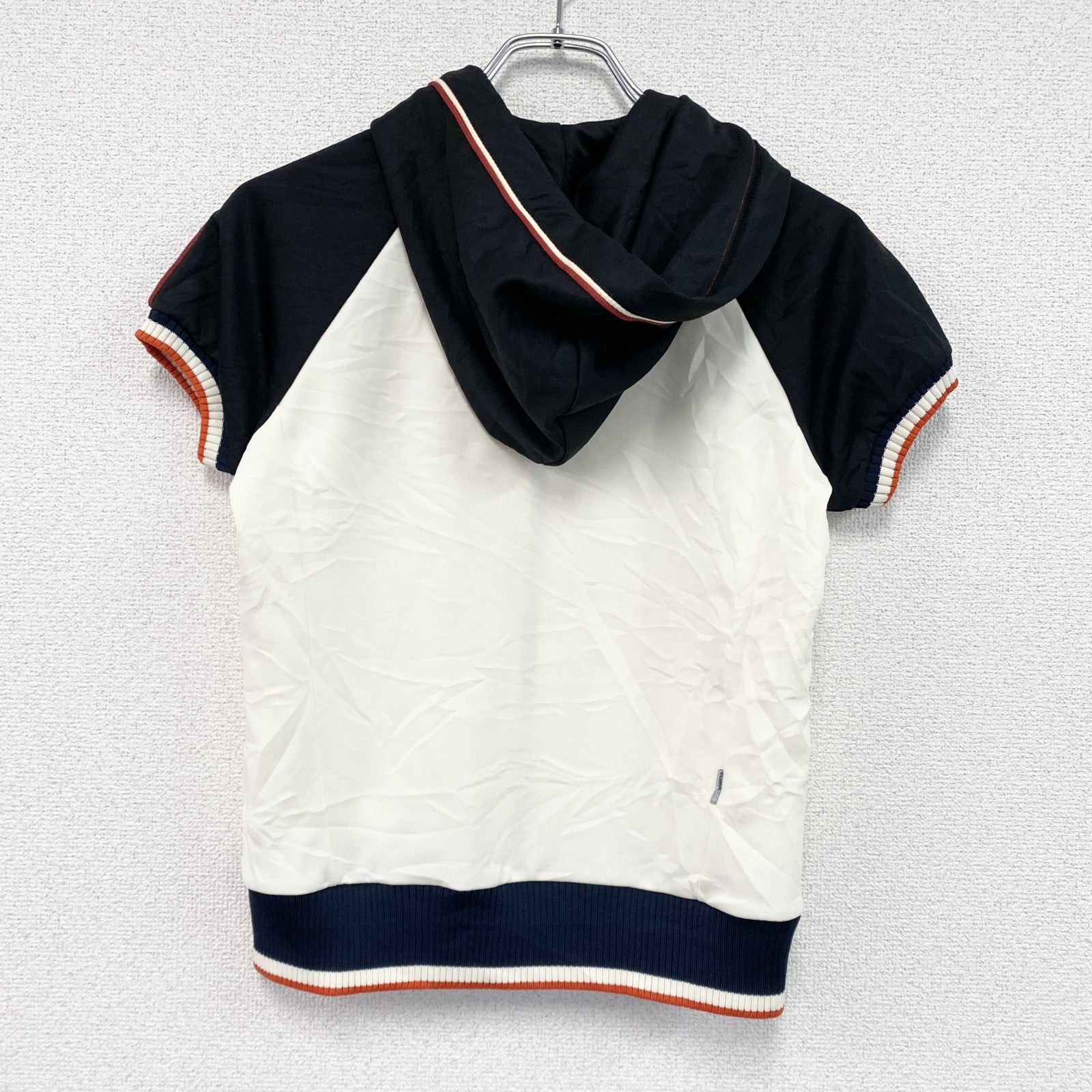 adidas　アディダス　半袖フルジップパーカー/ジャージ　アイボリー　Mサイズ