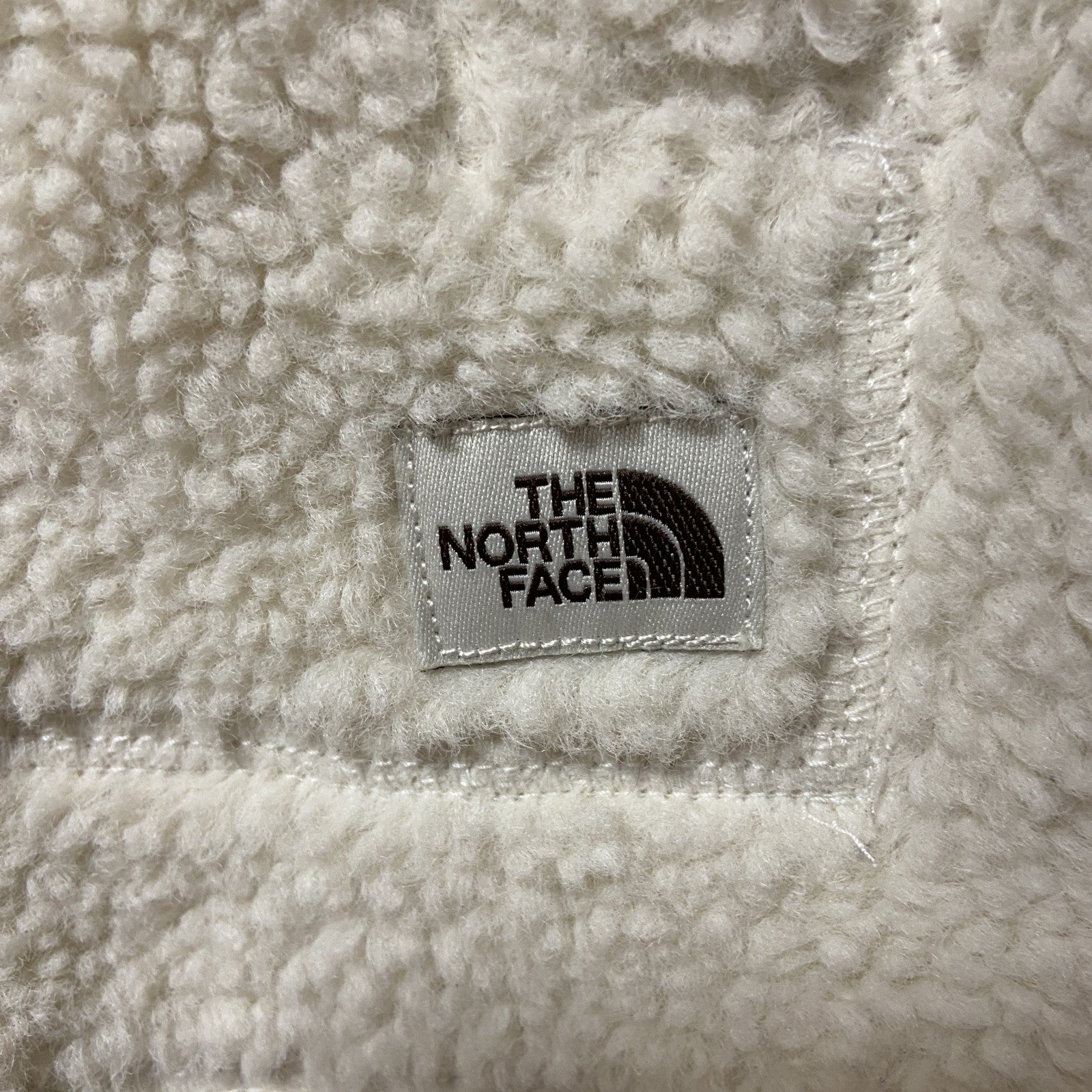 古着 used　THE NORTH FACE ノースフェイス　長袖フリースジャケット　ボア　ロゴタグ　ハイネック　Mサイズ