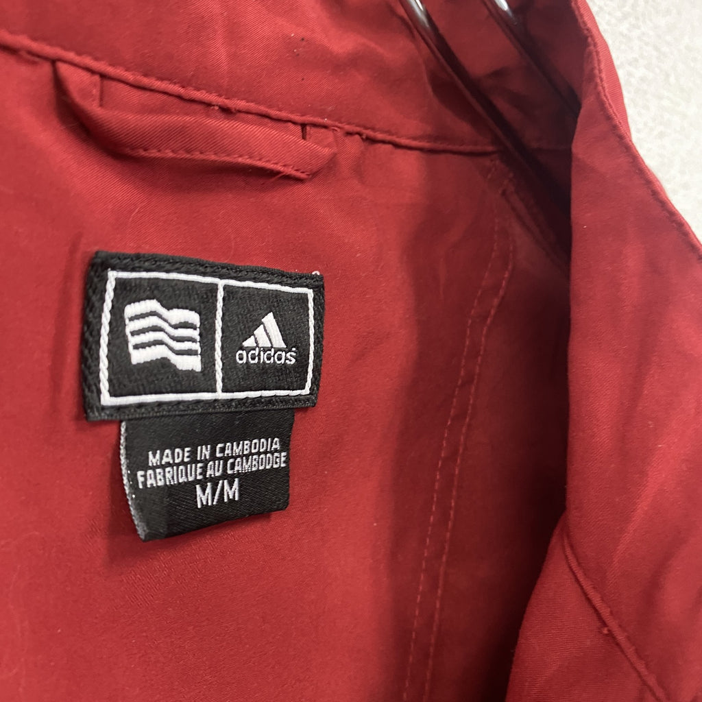adidas　アディダス　ナイロンハーフジップジャケット　プルオーバー　刺ロゴ　赤　レッド　Mサイズ
