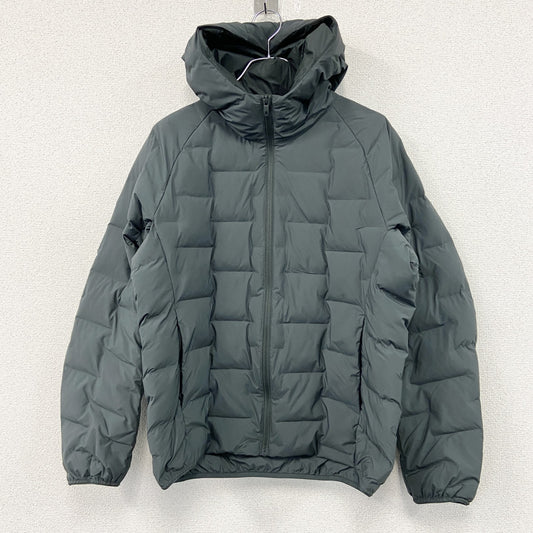 UNIQLO　ユニクロ　パフテックパーカージャケット　ラグランスリーブ　中綿入り　灰色　グレー　Mサイズ