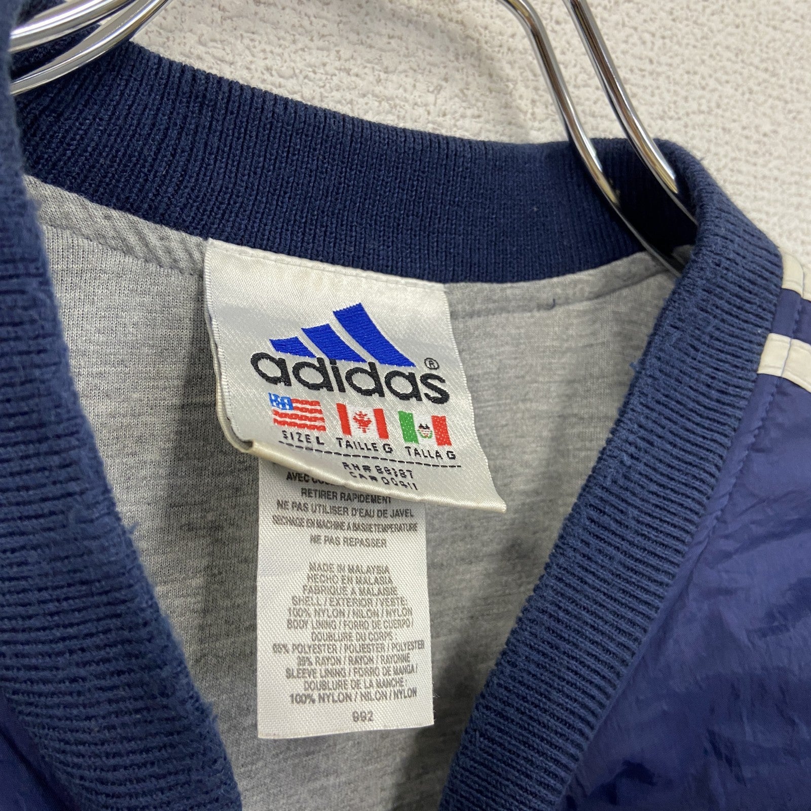 adidas　アディダス　プルオーバージャケット　ロゴ刺繡　スリーストライプス　紺　ネイビー　Lサイズ