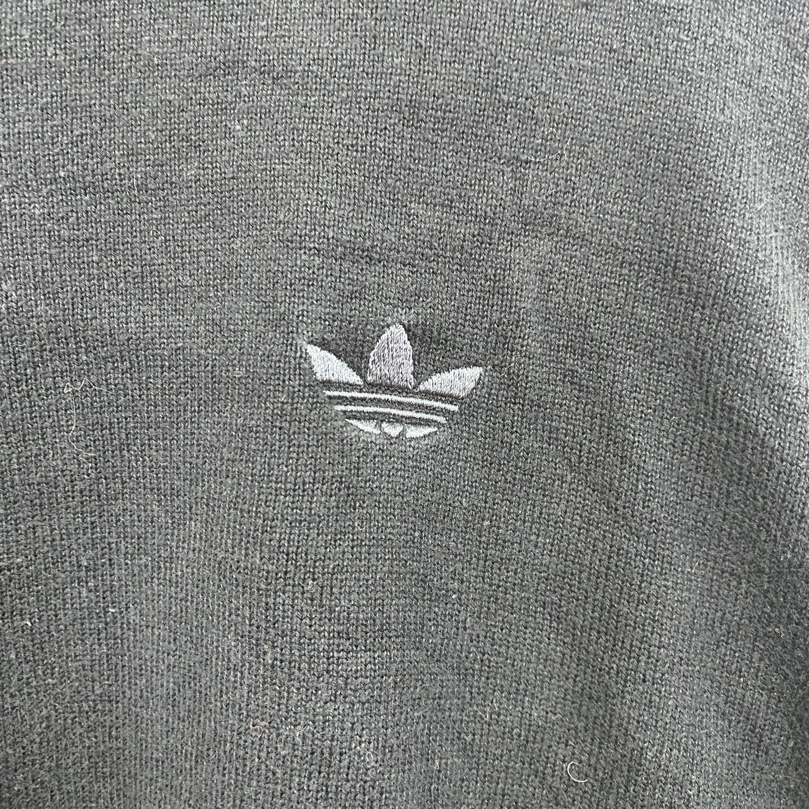 adidas　アディダス　コットンニットセーター　Vネック　黒　ブラック　XLサイズ