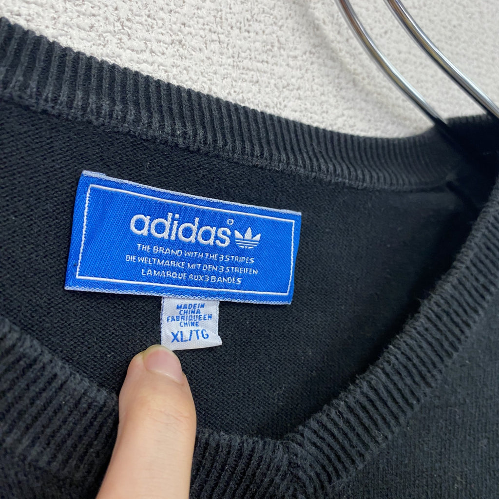 adidas　アディダス　コットンニットセーター　Vネック　黒　ブラック　XLサイズ