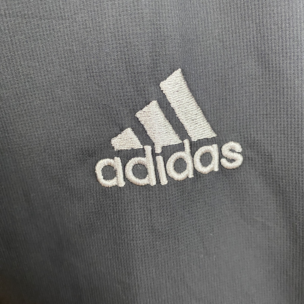 古着 used　adidas　アディダス　ハーフジップナイロン刺繍ジャケット　黒　ブラック　Lサイズ