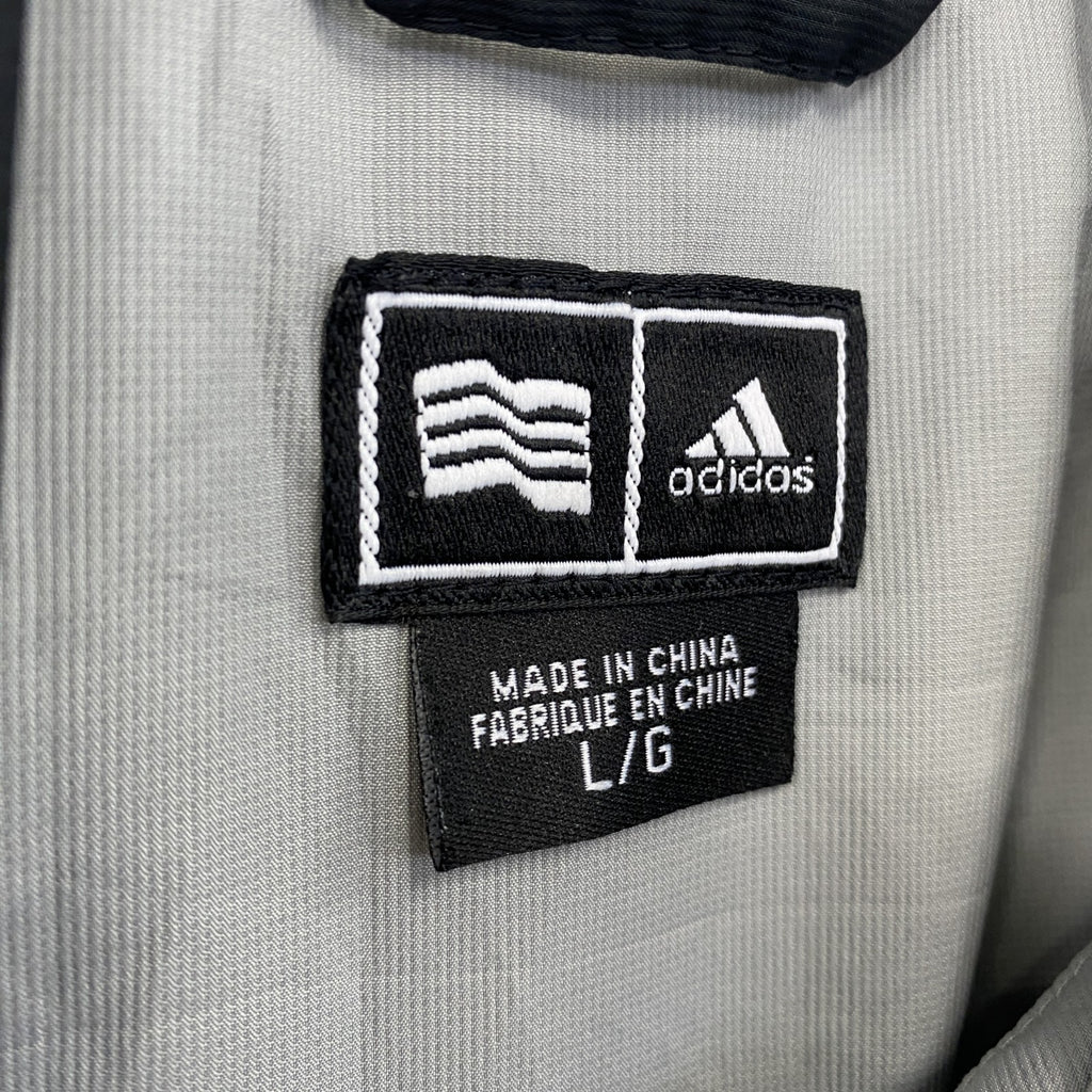 古着 used　adidas　アディダス　ハーフジップナイロン刺繍ジャケット　黒　ブラック　Lサイズ