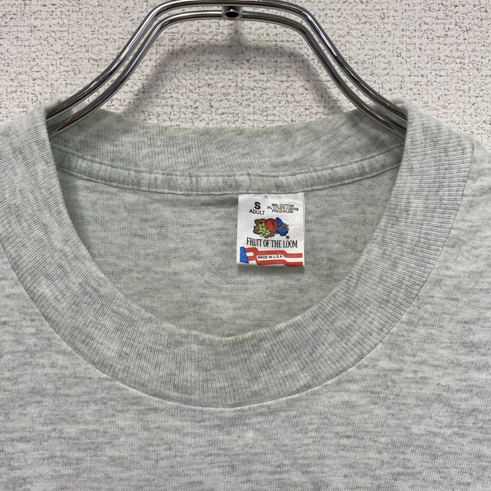 FRUIT OF THE LOOM　フルーツオブザルーム　半袖プリントTシャツ　シングルステッチ　グレー　Sサイズ