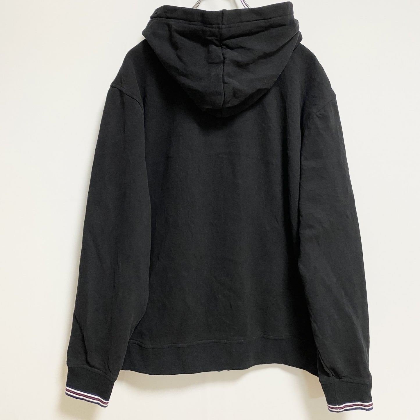 古着 used　FILA　フィラ　長袖ジップアップパーカー　ワンポイントロゴ刺　黒　ブラック　ヴィンテージ　秋冬服　XLサイズ