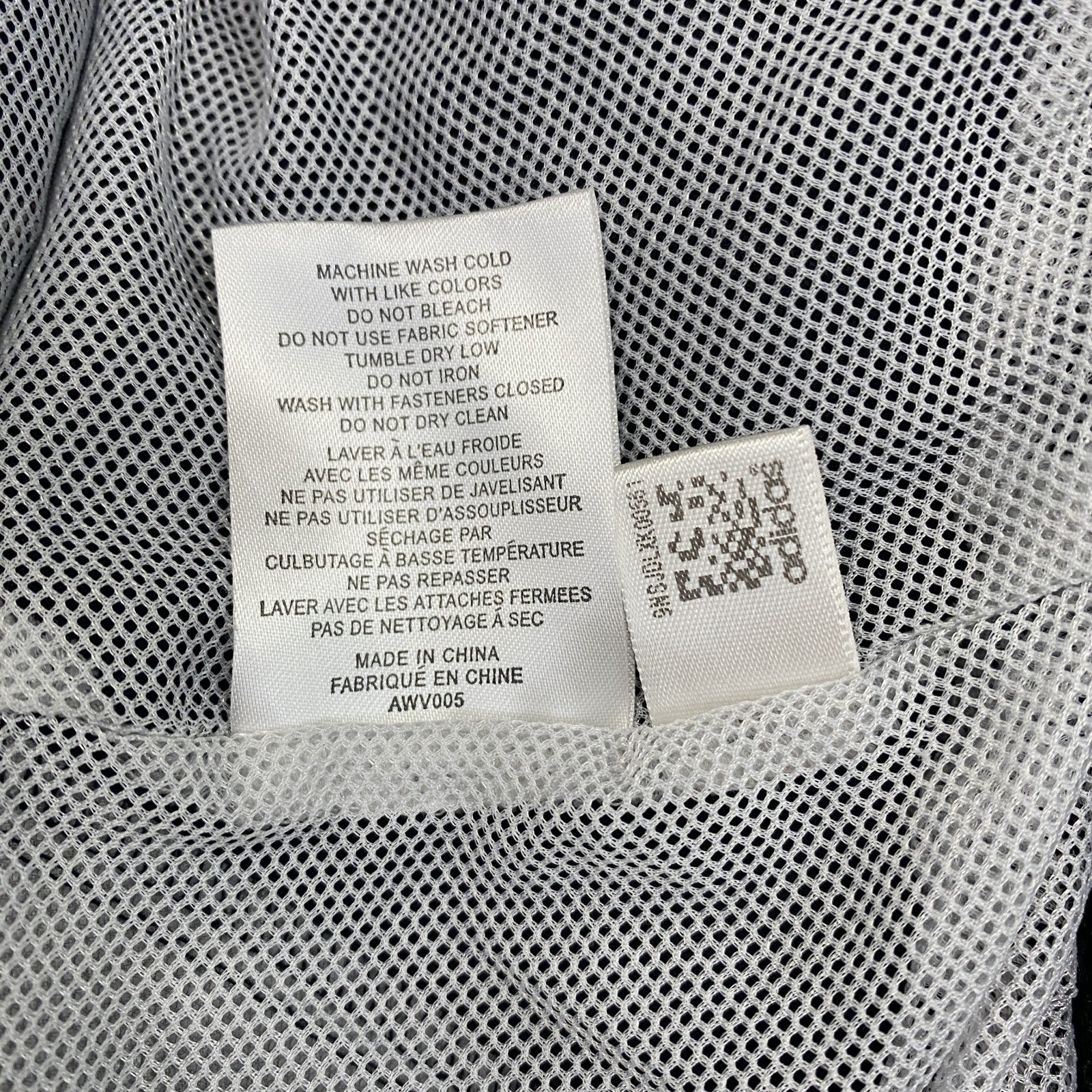 古着 used　adidas　アディダス　ハーフジップナイロン刺繍ジャケット　黒　ブラック　Lサイズ