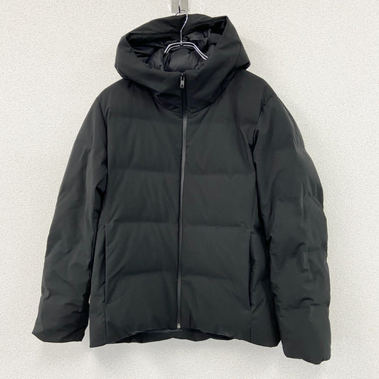 UNIQLO　ユニクロ　ダウンジャケット　シームレスダウンパーカー　ダウン90%　黒　ブラック　Mサイズ