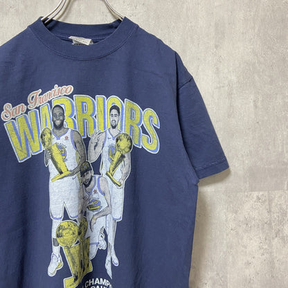 古着 used　NBA WARRIORS　ウォリアーズ　バスケ　半袖プリントTシャツ　バックプリント　ネイビー　紺　スポーツ