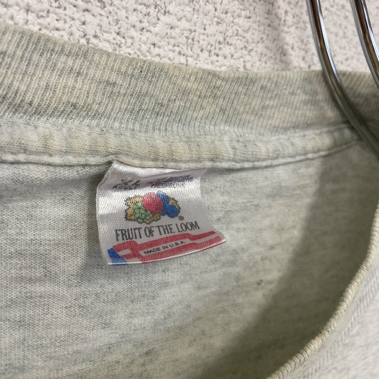 90s　FRUIT OF THE LOOM　フルーツオブザルーム　長袖プリントTシャツ　灰色　グレー　XLサイズ