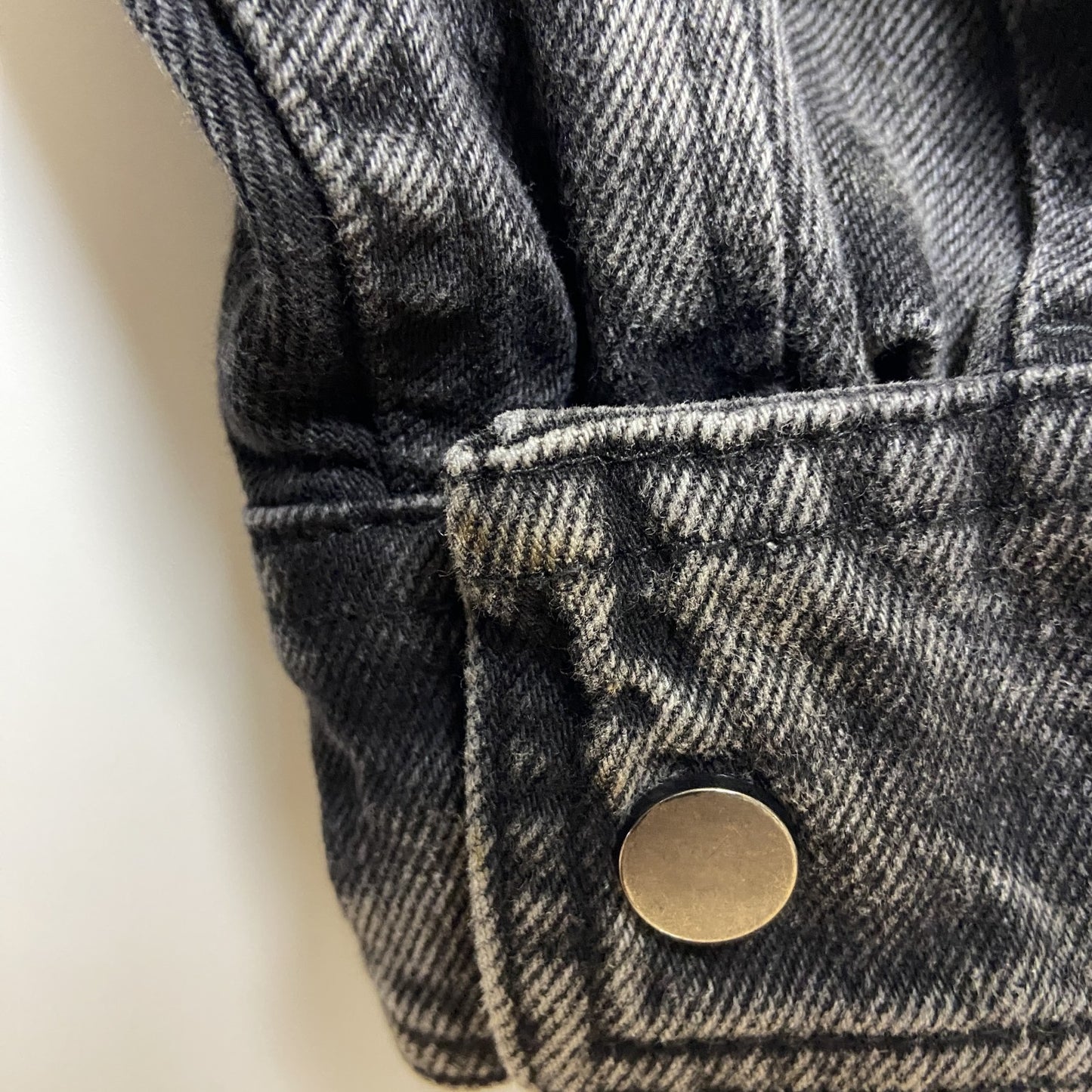 古着 used　NO BOUNDARIES　ノーバウンダリーズ　長袖デニムジャケット　Gジャン　黒　ブラック　秋冬服　Lサイズ