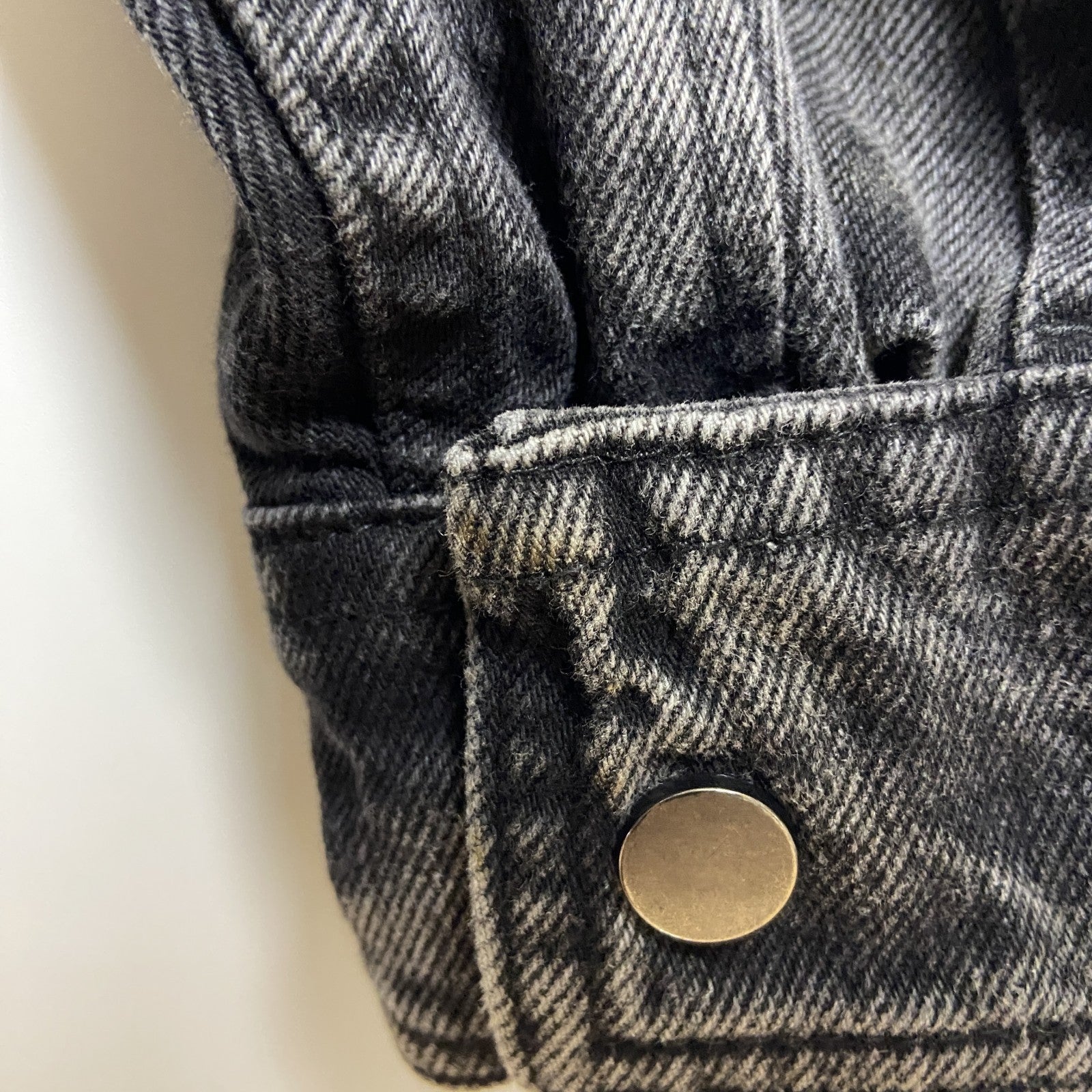 古着 used　NO BOUNDARIES　ノーバウンダリーズ　長袖デニムジャケット　Gジャン　黒　ブラック　秋冬服　Lサイズ