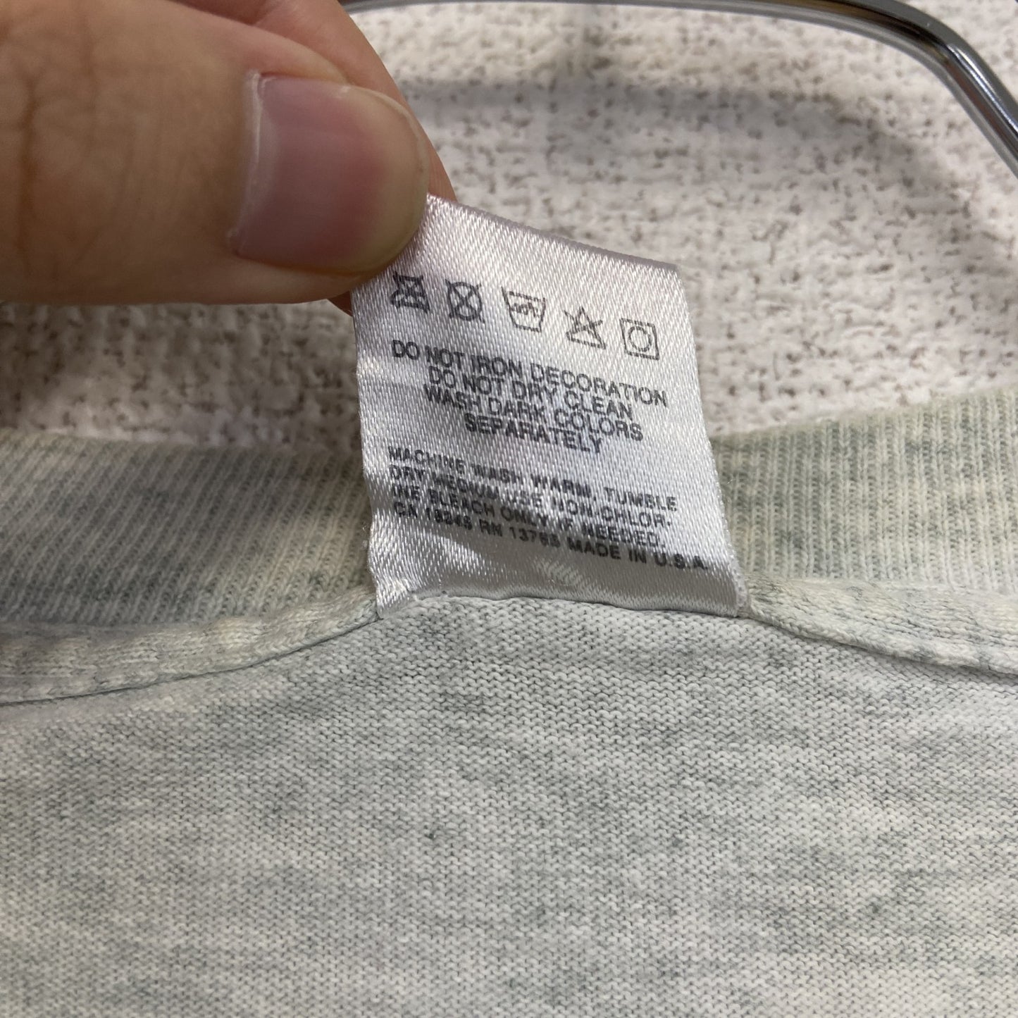 90s　FRUIT OF THE LOOM　フルーツオブザルーム　長袖プリントTシャツ　灰色　グレー　XLサイズ