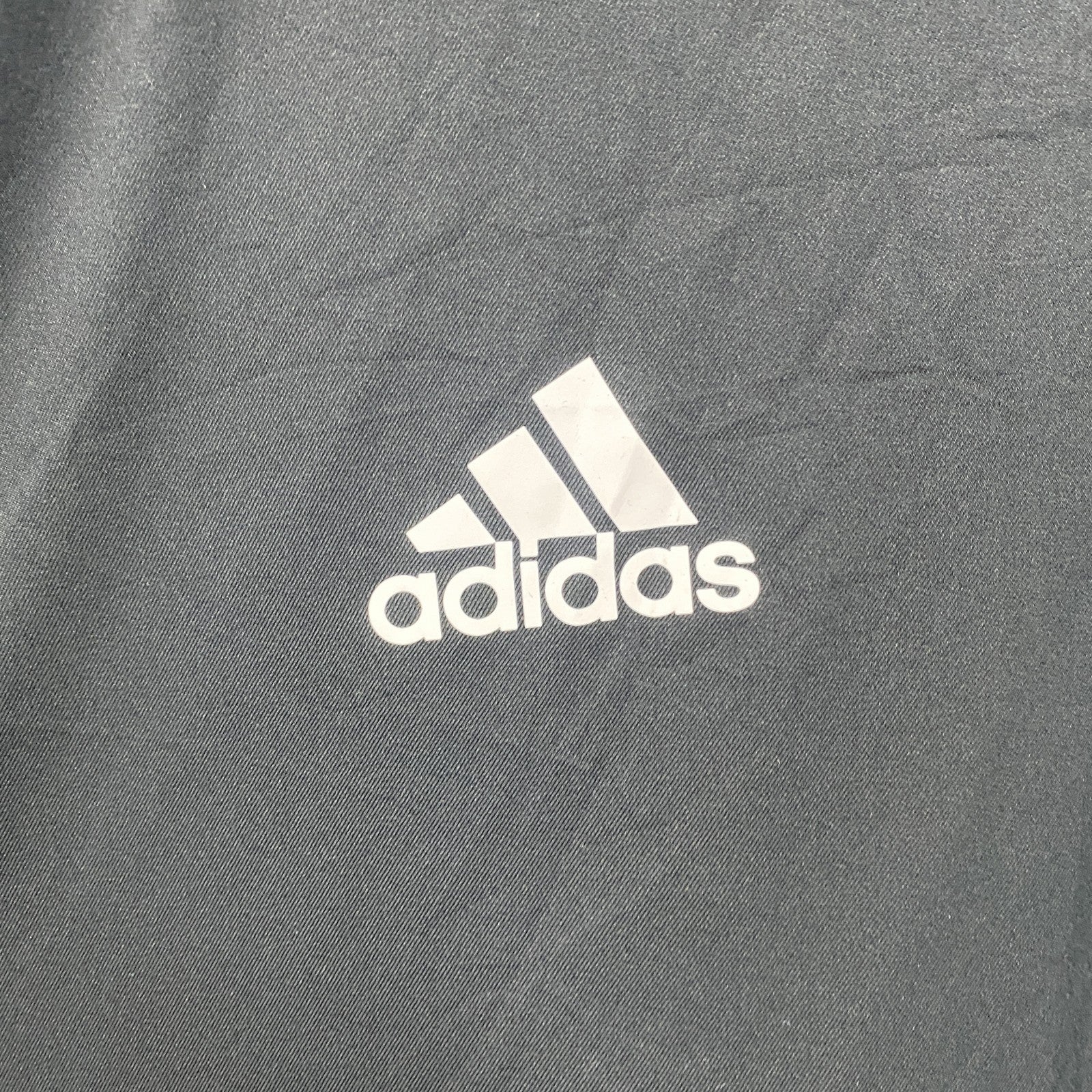 古着 used　adidas　アディダス　プリントナイロンジャケットプルオーバー　黒　ブラック　XLサイズ