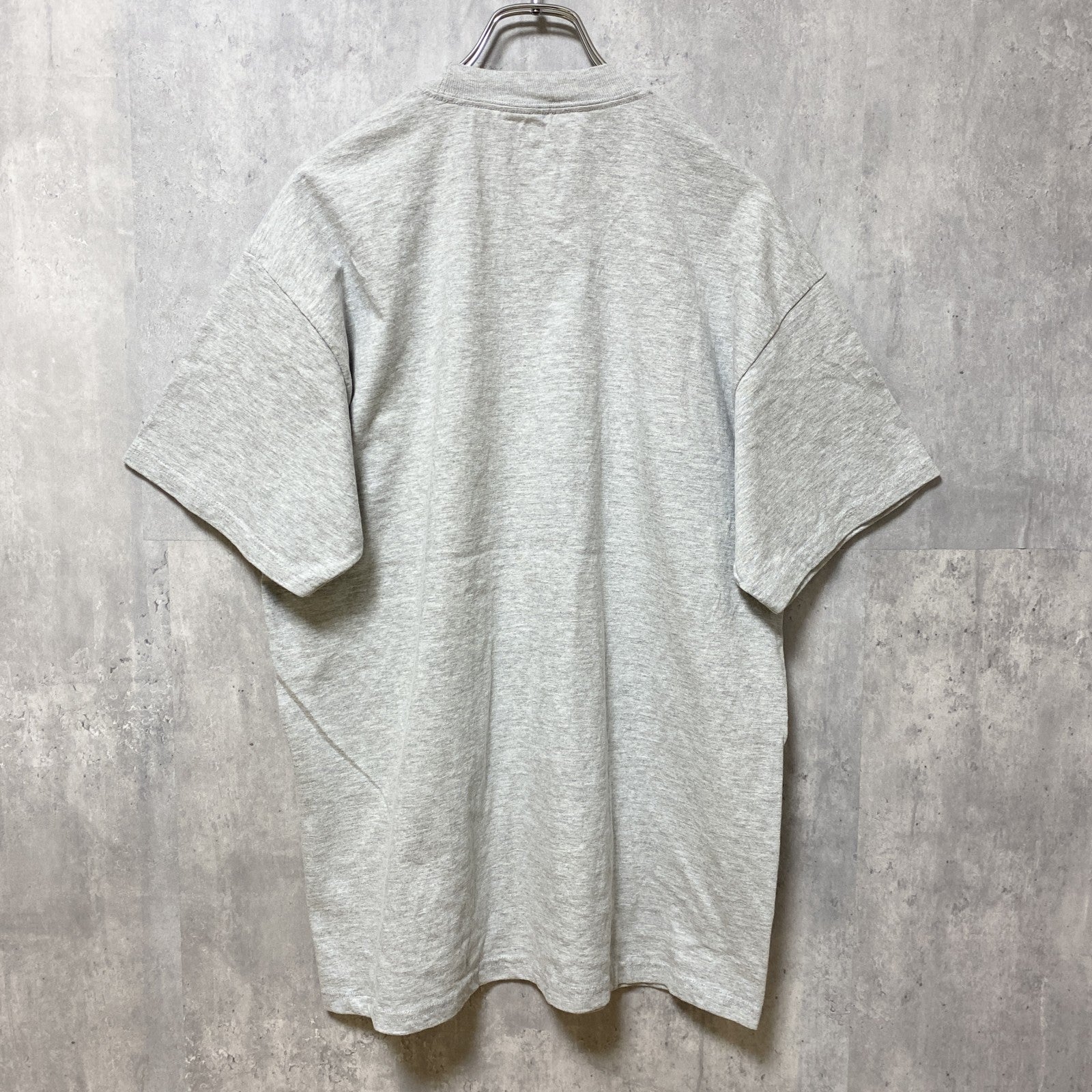 古着 used　Disney ディズニー　Mickey Mouse　ミッキー　半袖オフィシャルプリントTシャツ　グレー