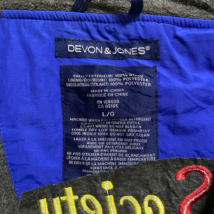 古着 used　DEVON&JONES　長袖ハイネックブルゾン　ワンポイント刺繍ジャケット　アメリカ　フランス　国旗　青　Lサイズ
